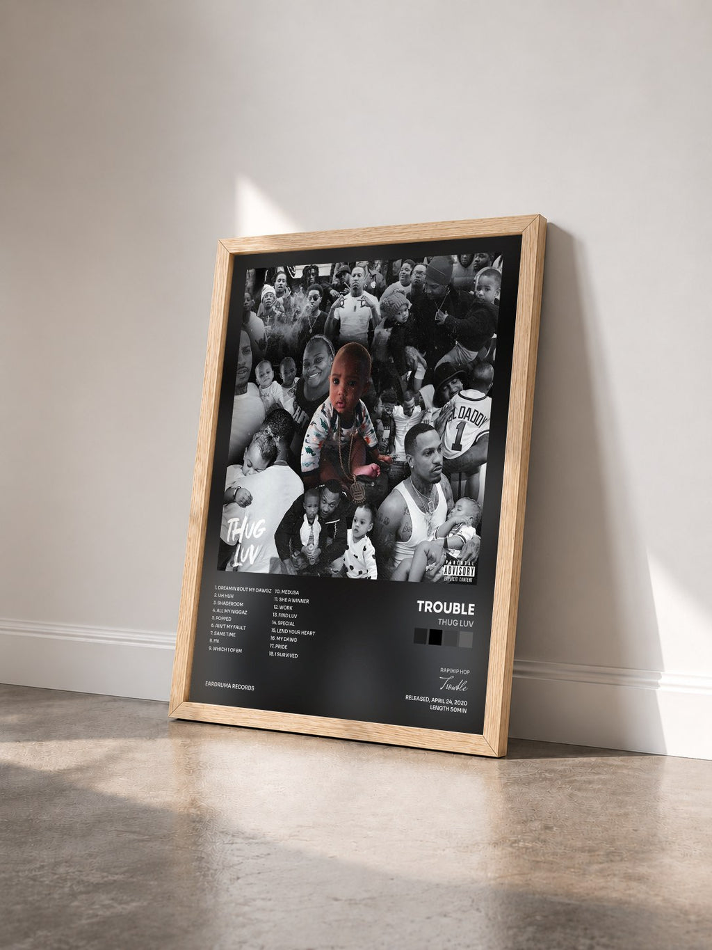#bois Tableau de l'album Thug Luv de Trouble vu de trois quarts, cadre en bois brut