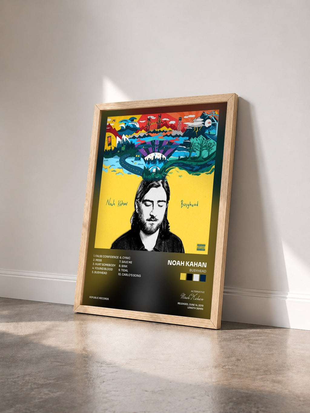 #bois Tableau de l'album Busyhead de Noah Kahan vu de trois quarts, cadre en bois brut