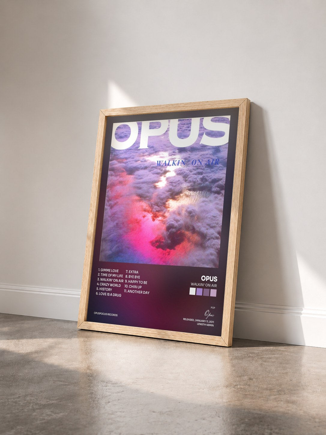 #bois Tableau de l'album Walkin' on Air de Opus vu de trois quarts, cadre en bois brut