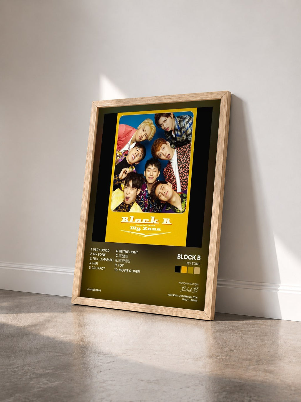 #bois Tableau de l'album My Zone de Block B vu de trois quarts, cadre en bois brut