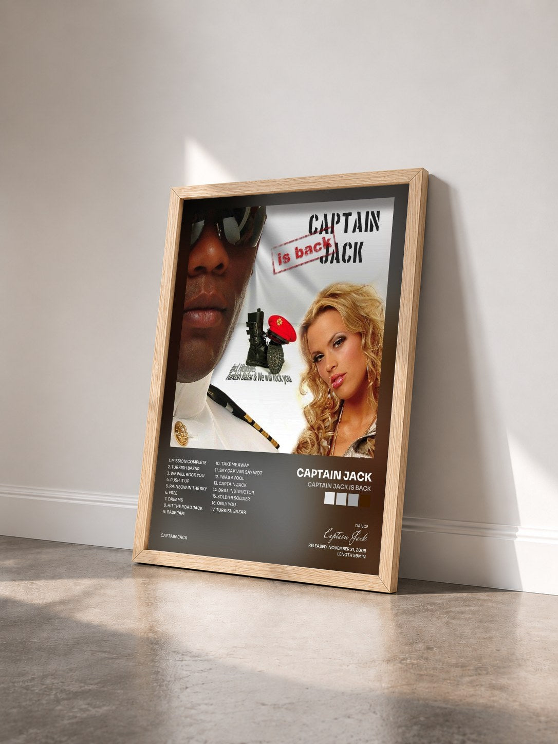 #bois Tableau de l'album Captain Jack Is Back de Captain Jack vu de trois quarts, cadre en bois brut