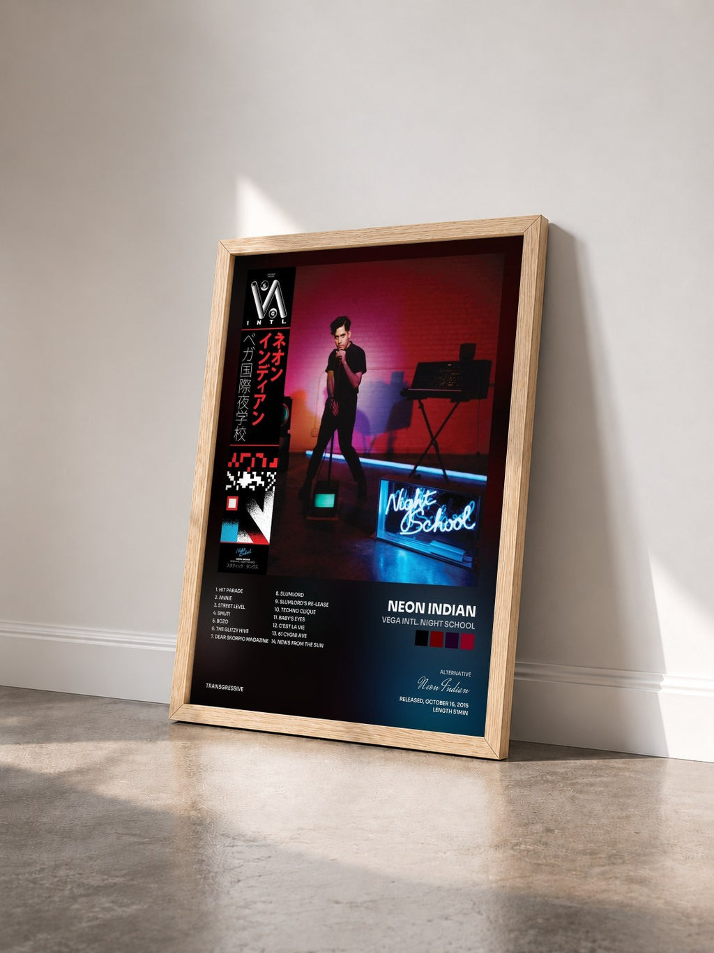 #bois Tableau de l'album VEGA INTL. Night School de Neon Indian vu de trois quarts, cadre en bois brut