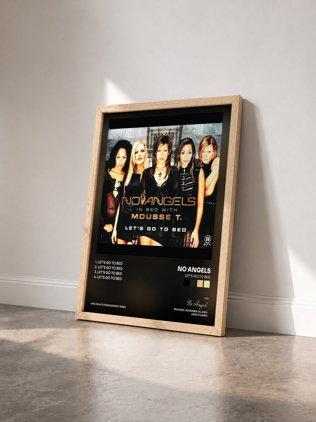 #bois Tableau de l'album Let's Go to Bed de No Angels vu de trois quarts, cadre en bois brut