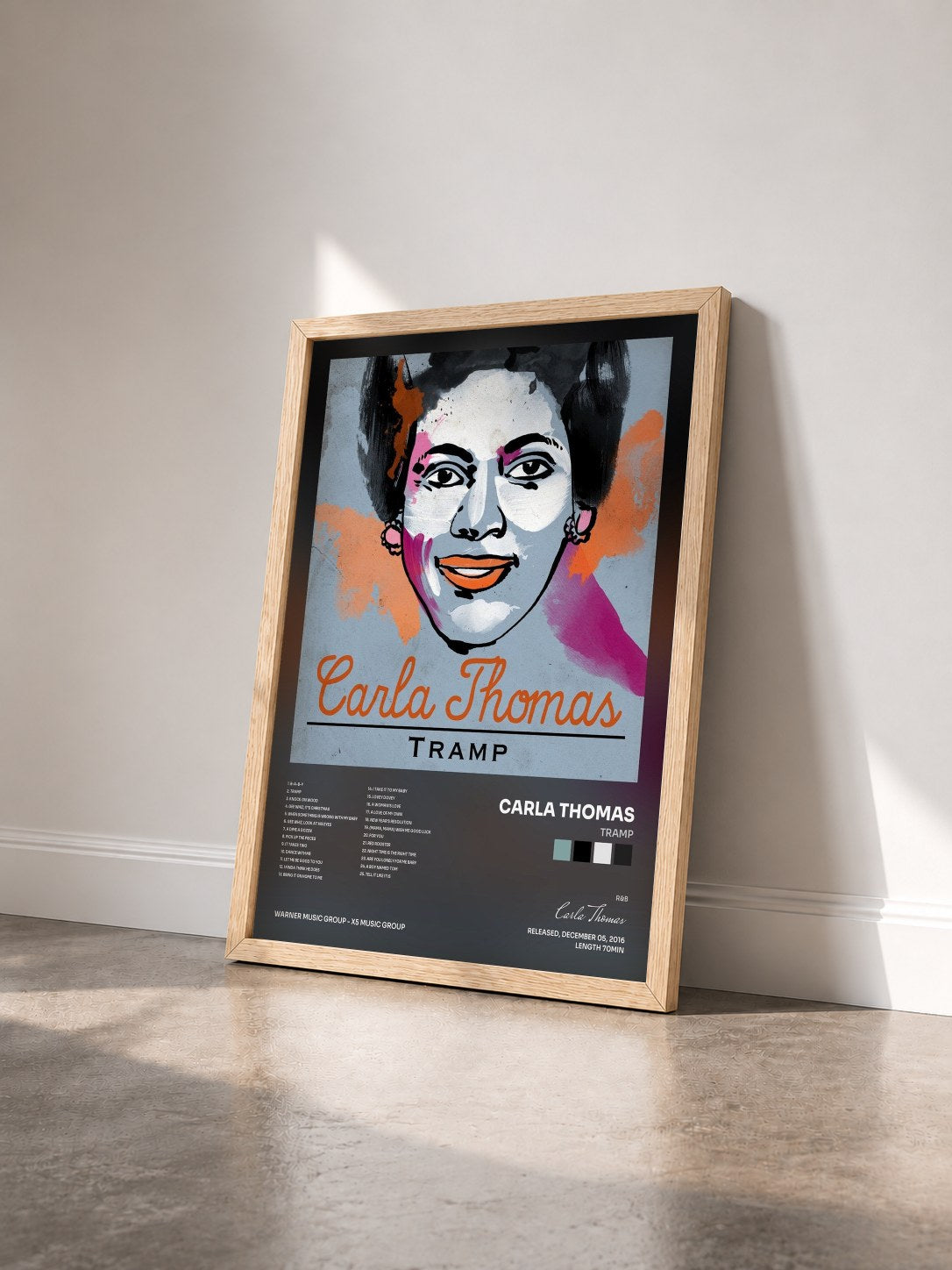 #bois Tableau de l'album Tramp de Carla Thomas vu de trois quarts, cadre en bois brut