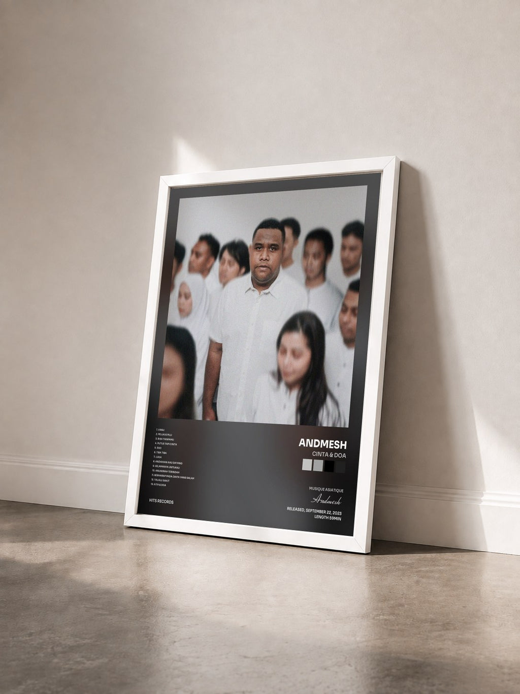 #blanc Tableau de l'album Cinta & Doa de Andmesh vu de trois quarts, cadre blanc