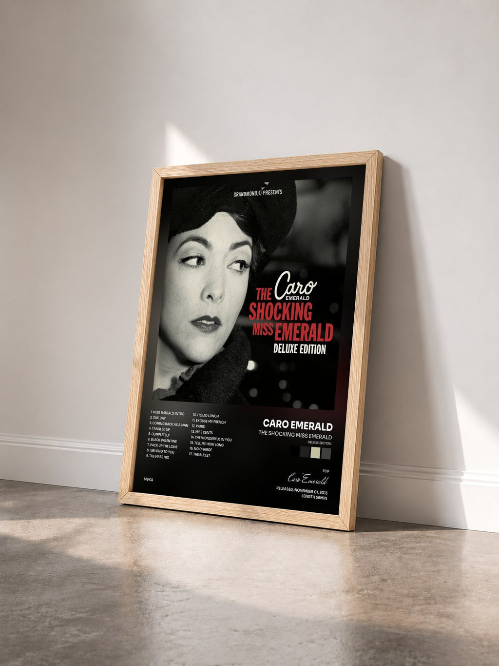 #bois Tableau de l'album The Shocking Miss Emerald (Deluxe Edition) de Caro Emerald vu de trois quarts, cadre en bois brut