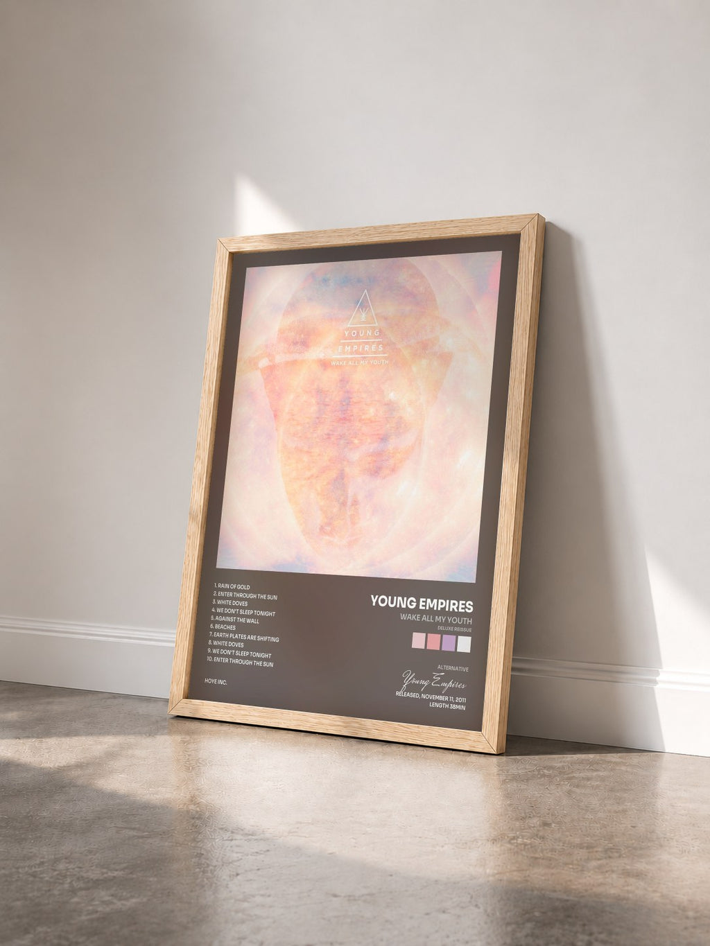 #bois Tableau de l'album Wake All My Youth (Deluxe Reissue) de Young Empires vu de trois quarts, cadre en bois brut