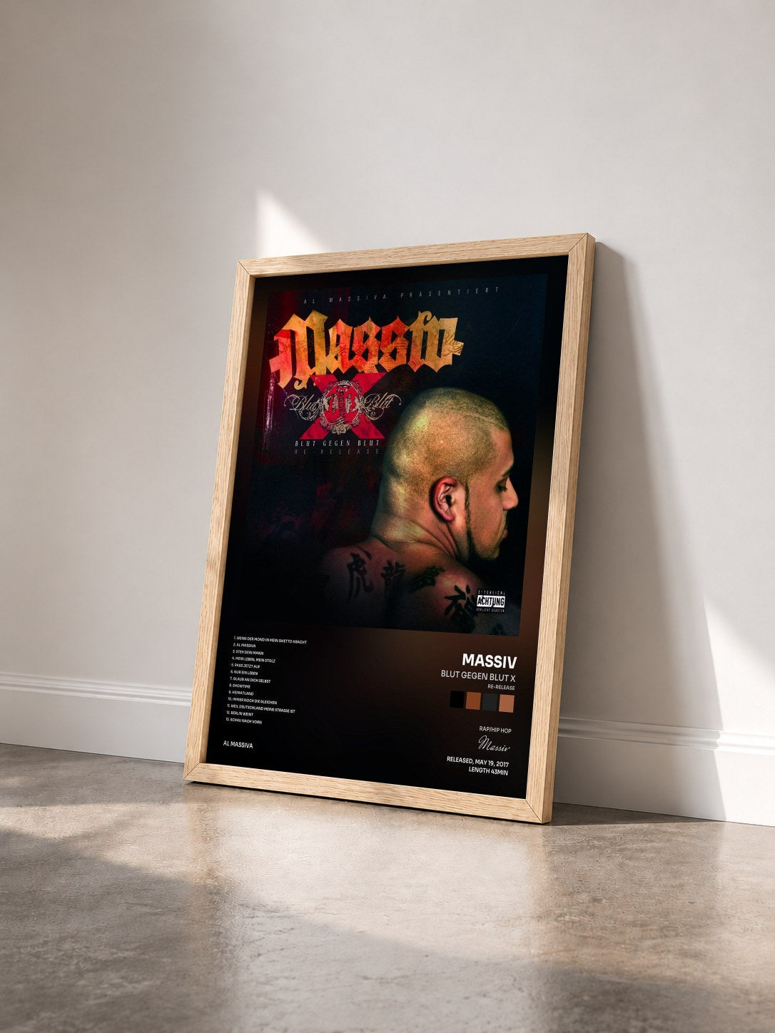#bois Tableau de l'album Blut gegen Blut X (Re-Release) de Massiv vu de trois quarts, cadre en bois brut