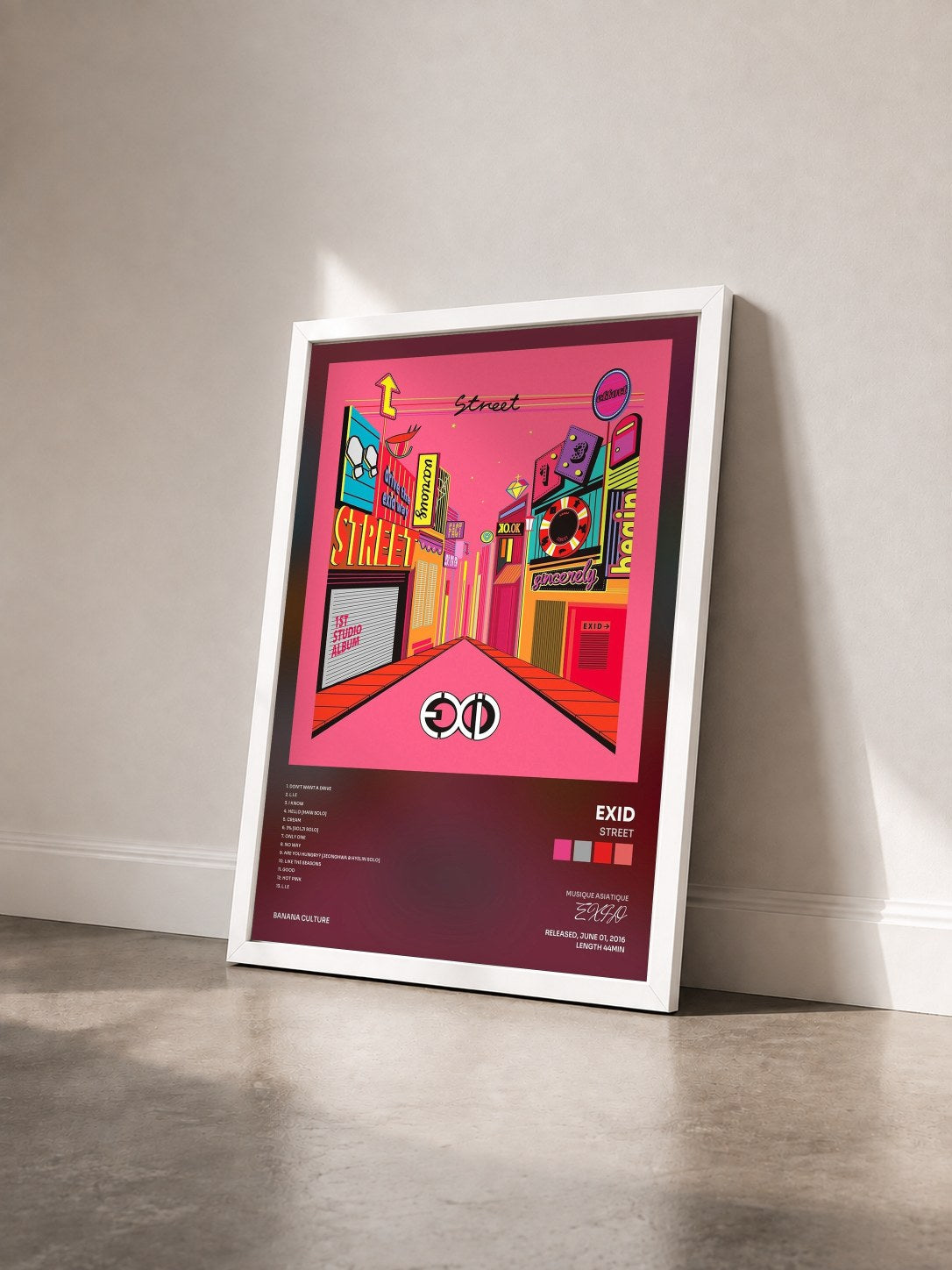 #blanc Tableau de l'album Street de EXID vu de trois quarts, cadre blanc