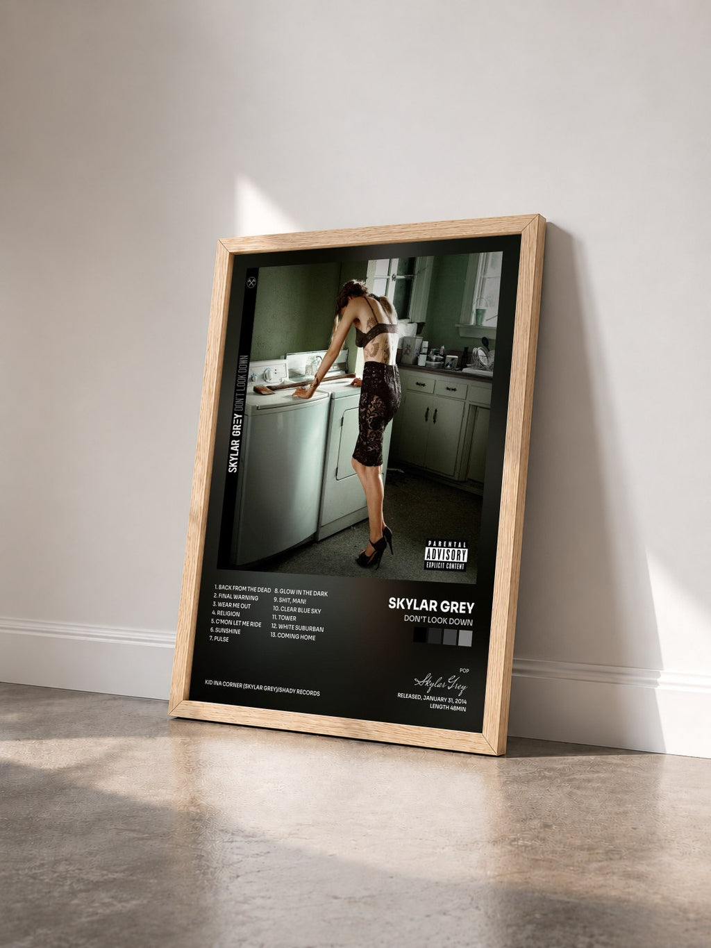 #bois Tableau de l'album Don't Look Down de Skylar Grey vu de trois quarts, cadre en bois brut