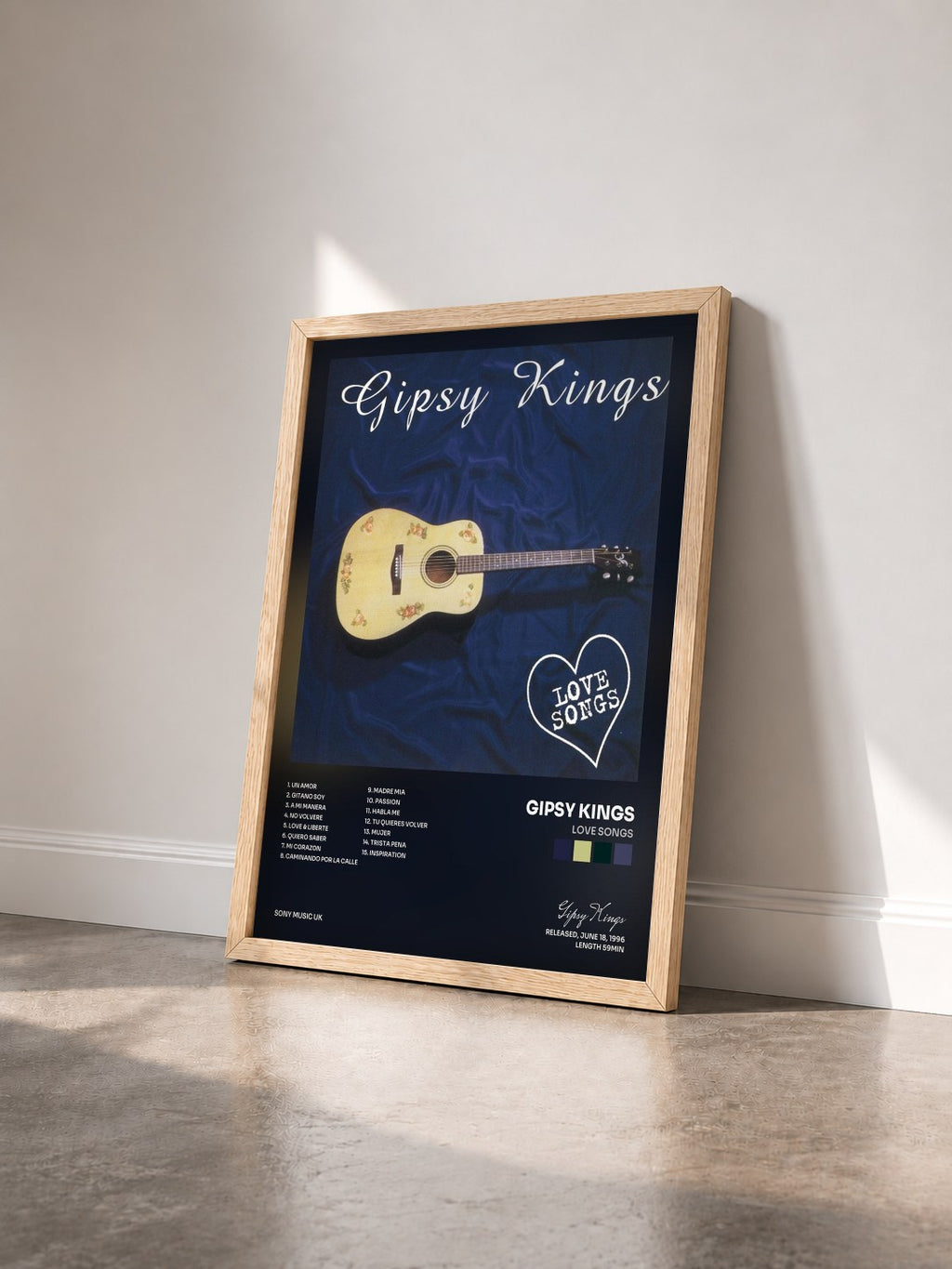 #bois Tableau de l'album Love Songs de Gipsy Kings vu de trois quarts, cadre en bois brut