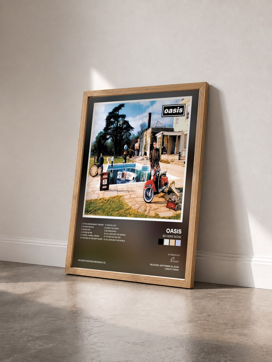 #bois Tableau de l'album Be Here Now de Oasis vu de trois quarts, cadre en bois brut