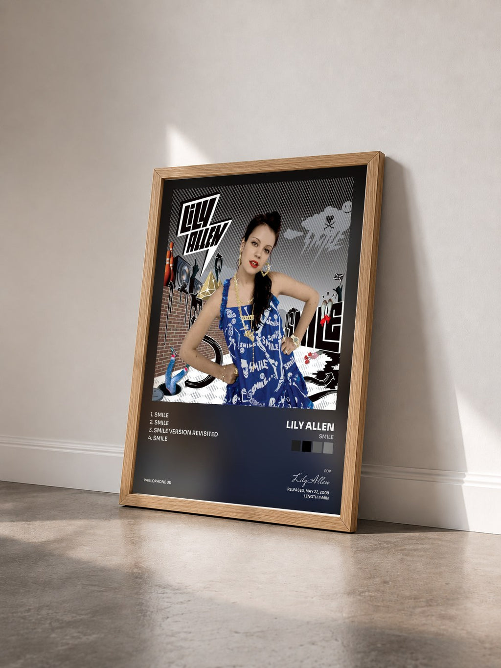 #bois Tableau de l'album Smile de Lily Allen vu de trois quarts, cadre en bois brut