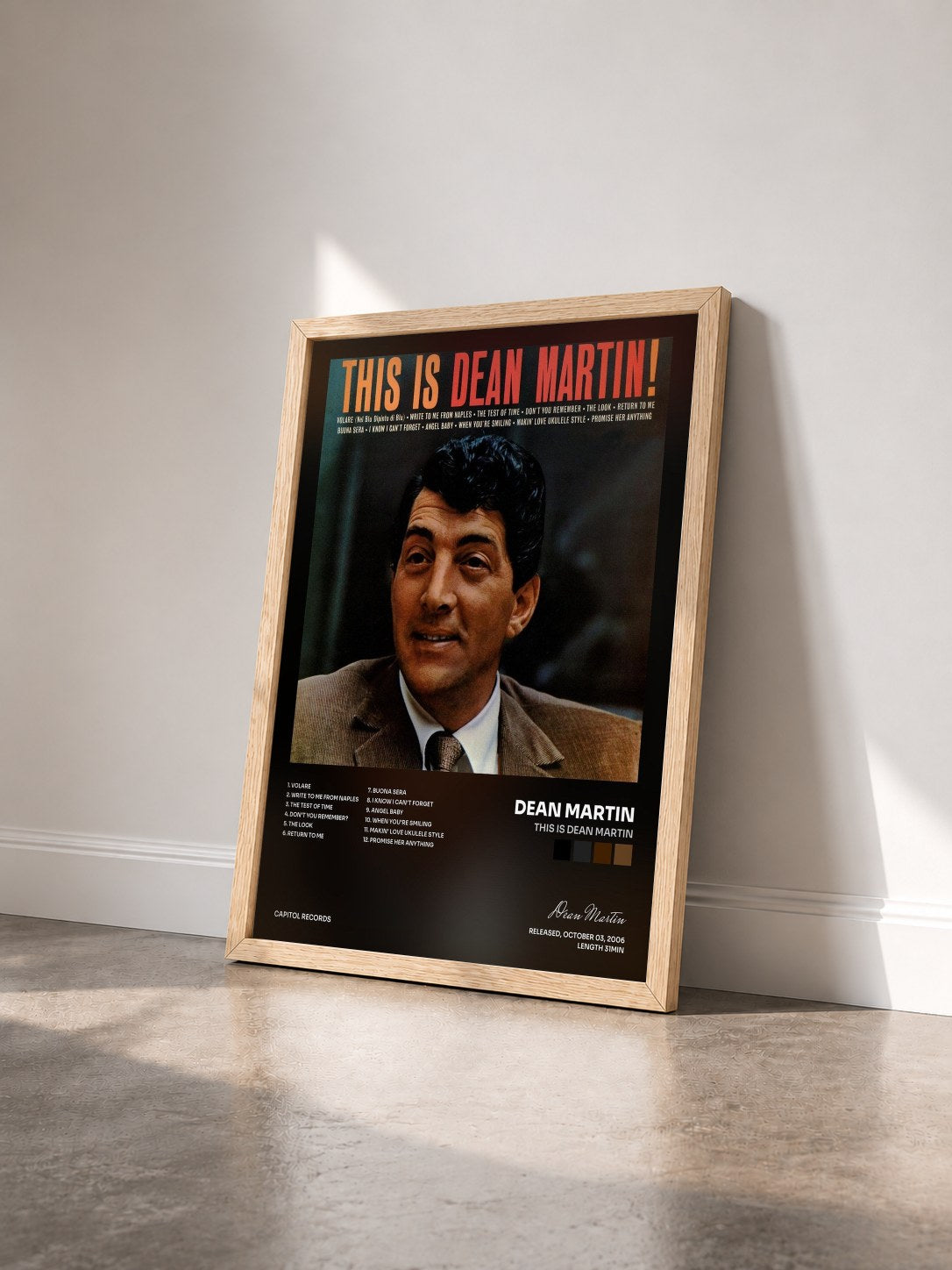 #bois Tableau de l'album This Is Dean Martin de Dean Martin vu de trois quarts, cadre en bois brut