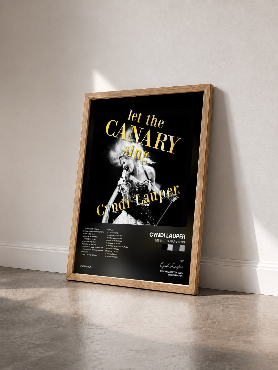 #bois Tableau de l'album Let The Canary Sing de Cyndi Lauper vu de trois quarts, cadre en bois brut