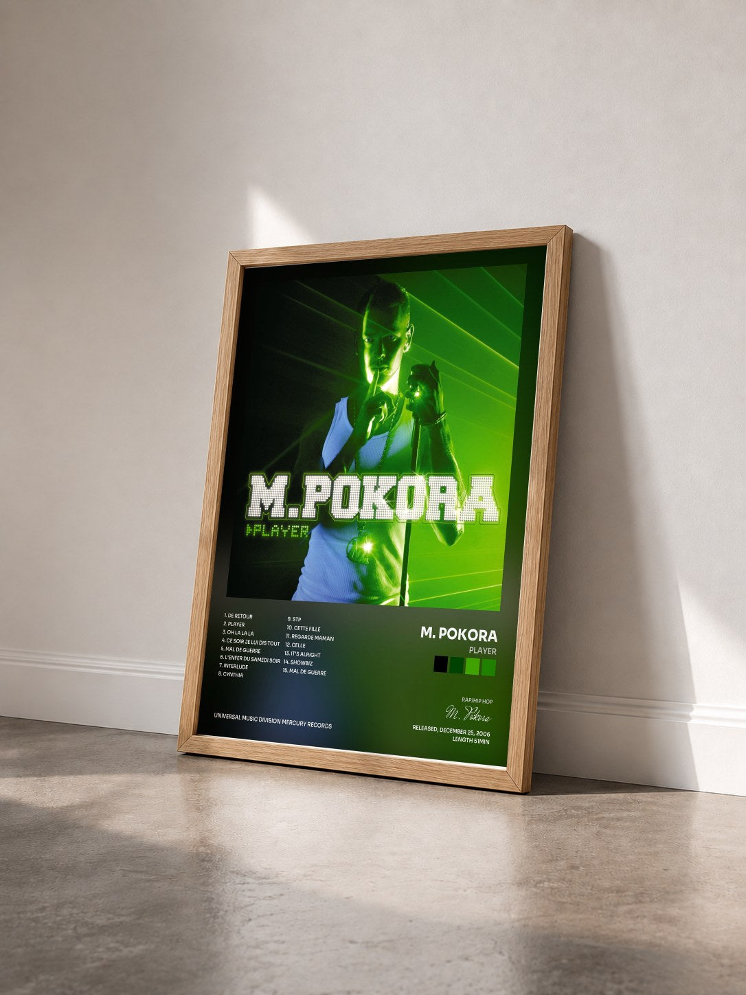 #bois Tableau de l'album Player de M. Pokora vu de trois quarts, cadre en bois brut