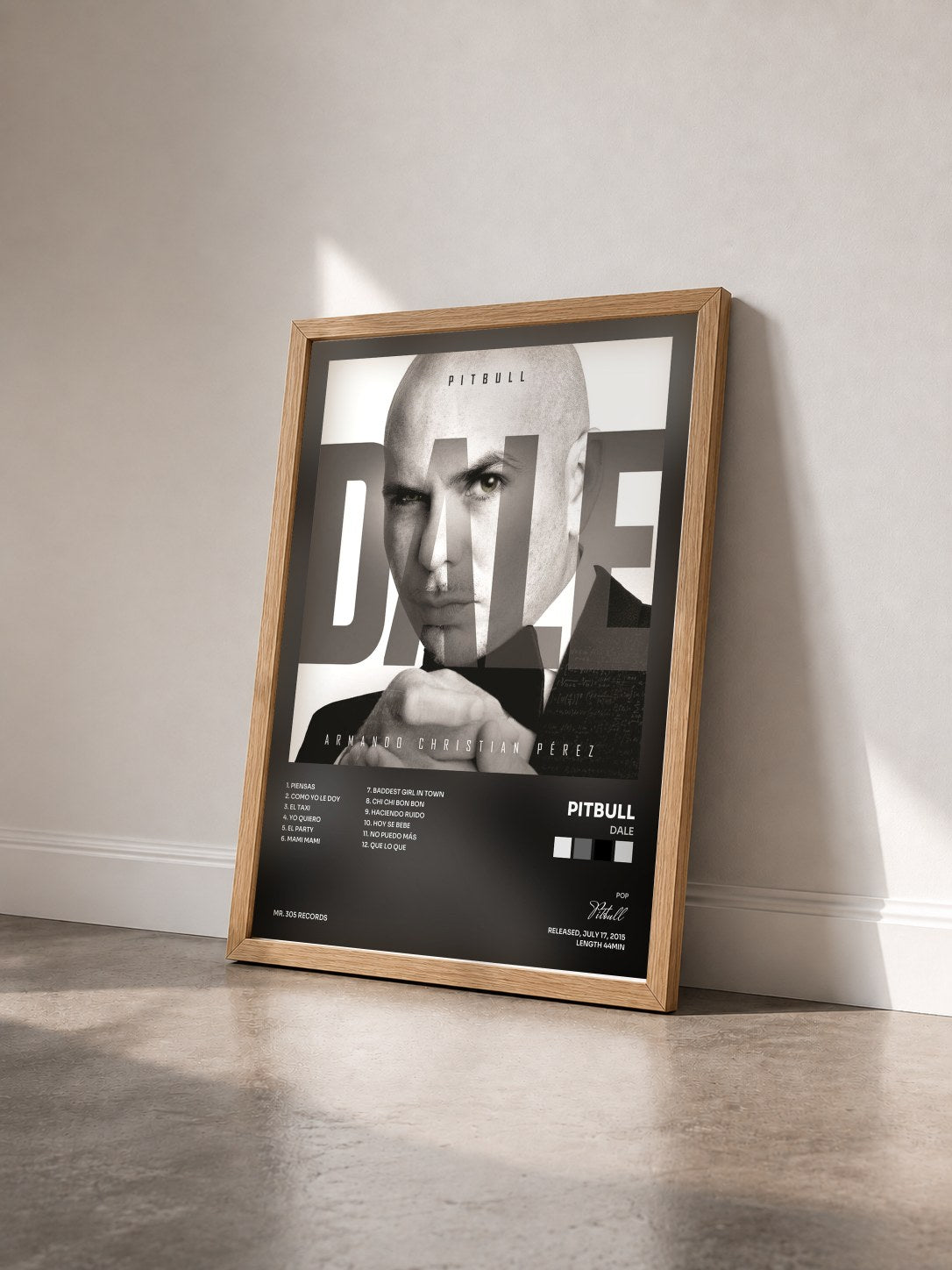 #bois Tableau de l'album Dale de Pitbull vu de trois quarts, cadre en bois brut