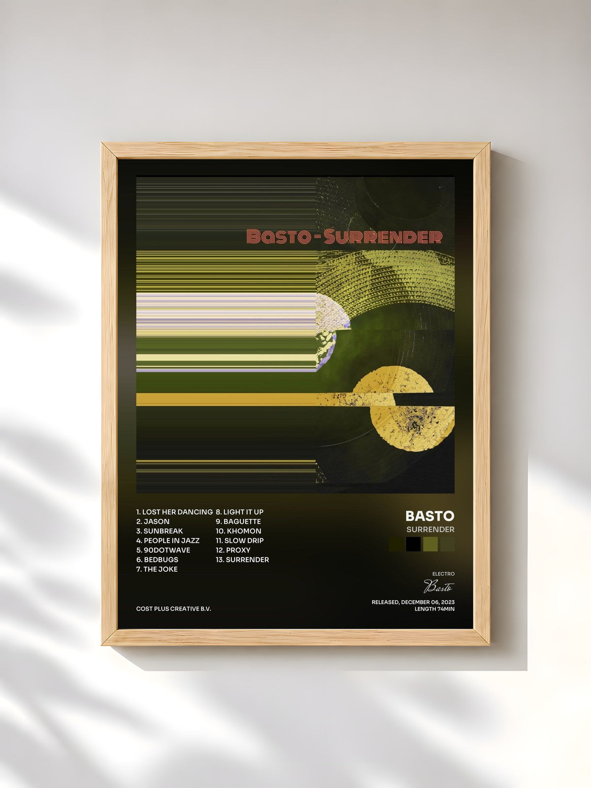 #bois Tableau de l'album Surrender de Basto, cadre en bois brut, imprimé et encadré en France