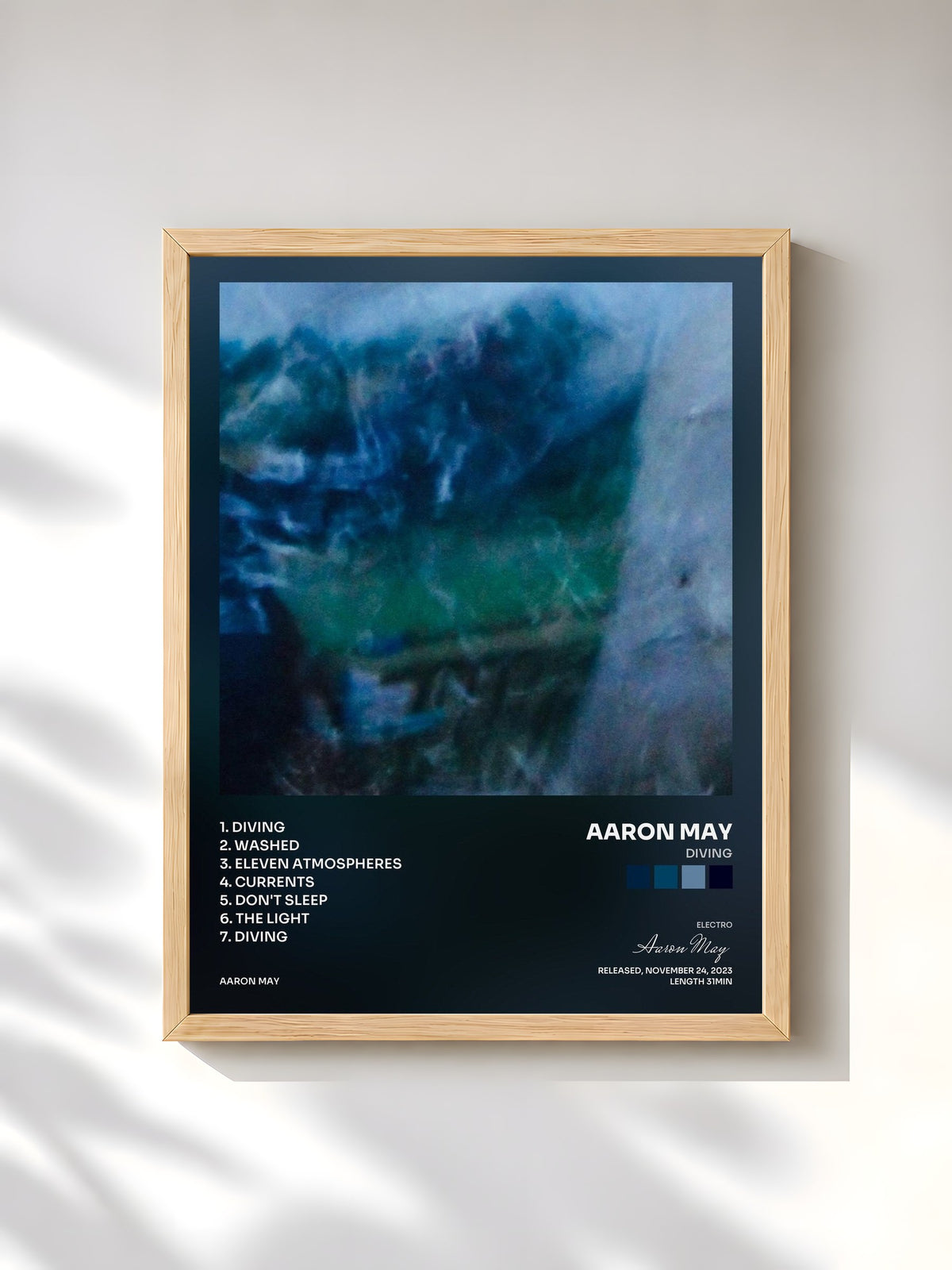 #bois Tableau de l'album DIVING de Aaron May, cadre en bois brut, imprimé et encadré en France