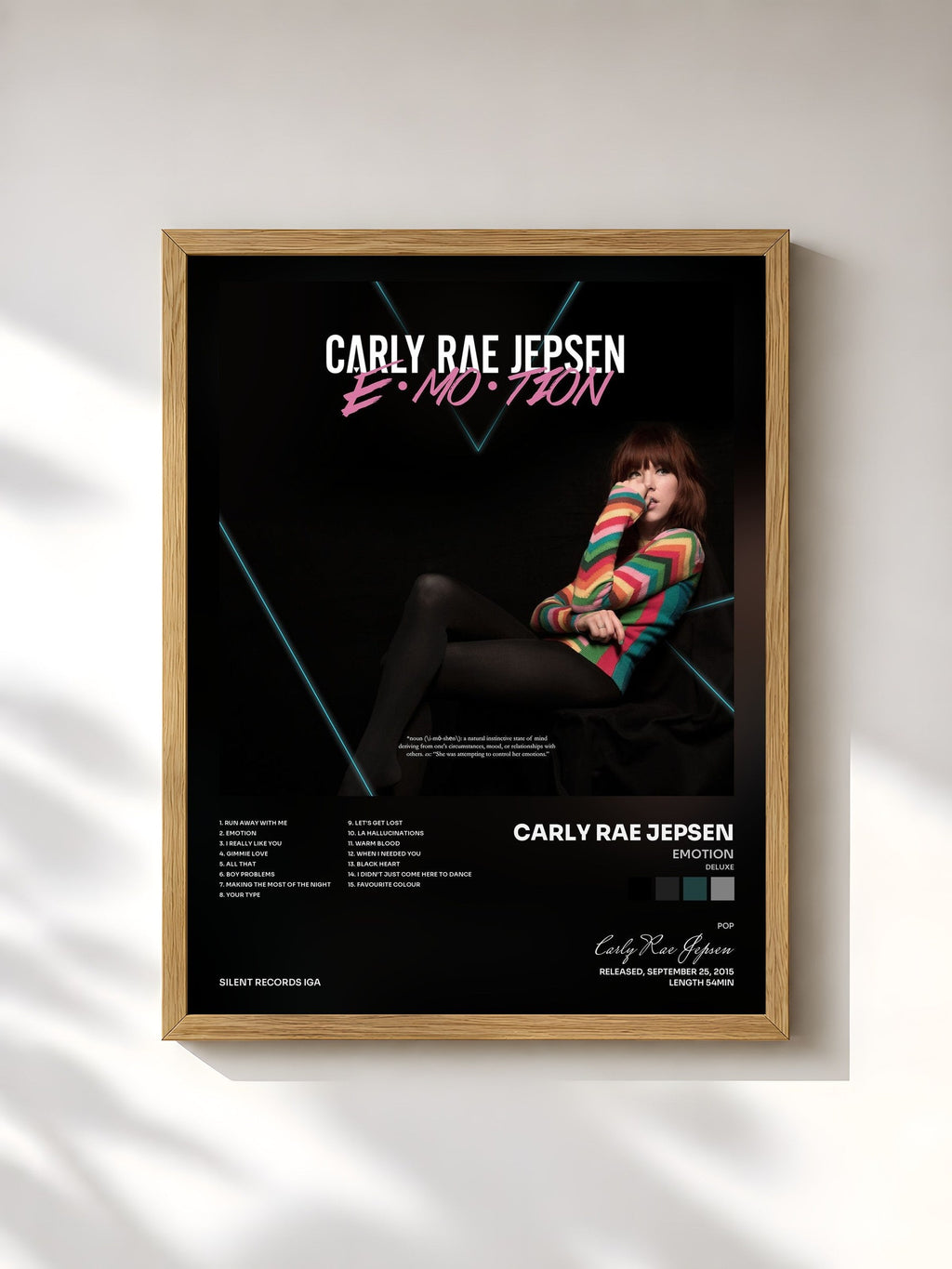 #bois Tableau de l'album Emotion (Deluxe) de Carly Rae Jepsen, cadre en bois brut, imprimé et encadré en France