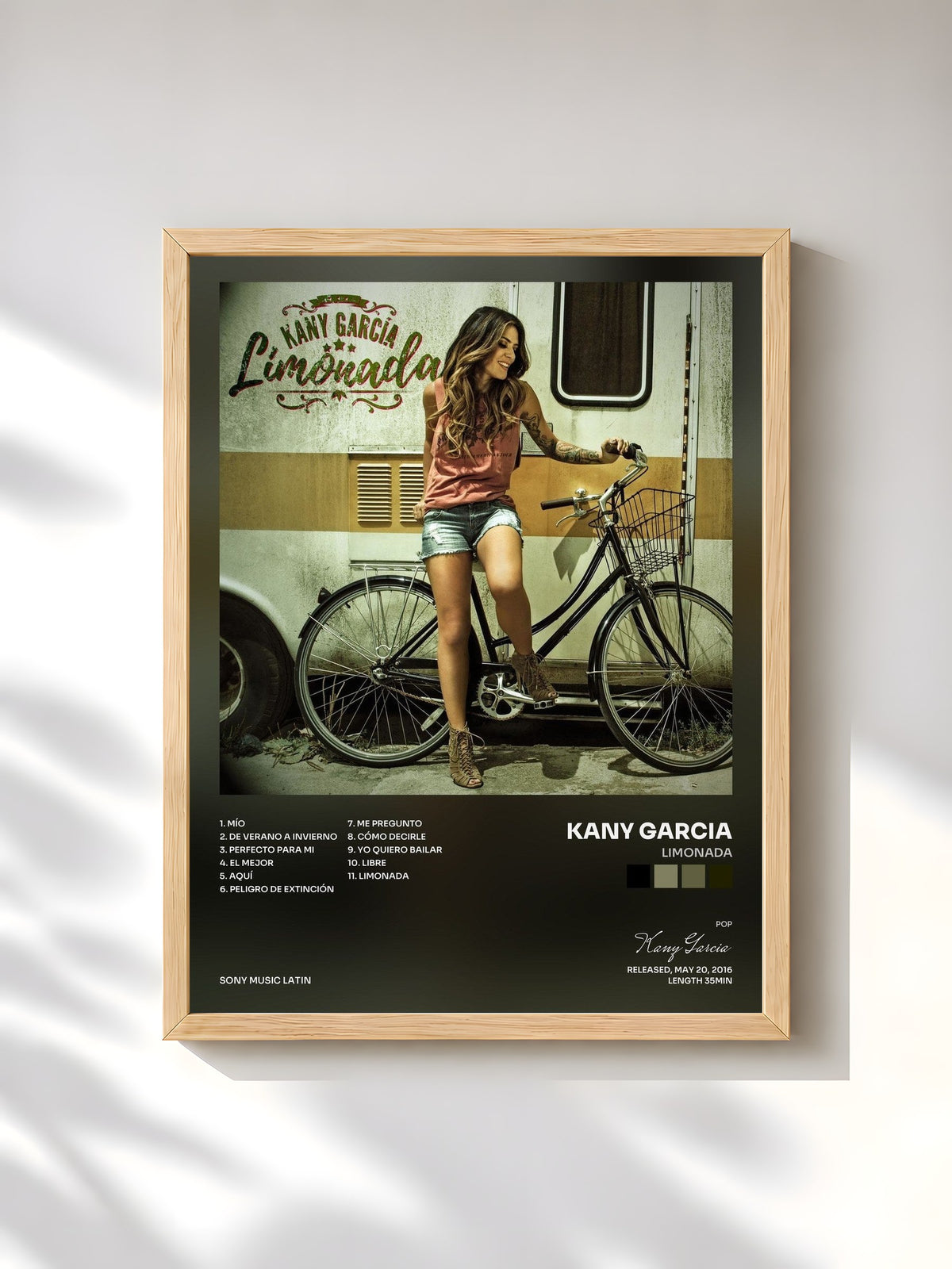 #bois Tableau de l'album Limonada de Kany Garcia, cadre en bois brut, imprimé et encadré en France