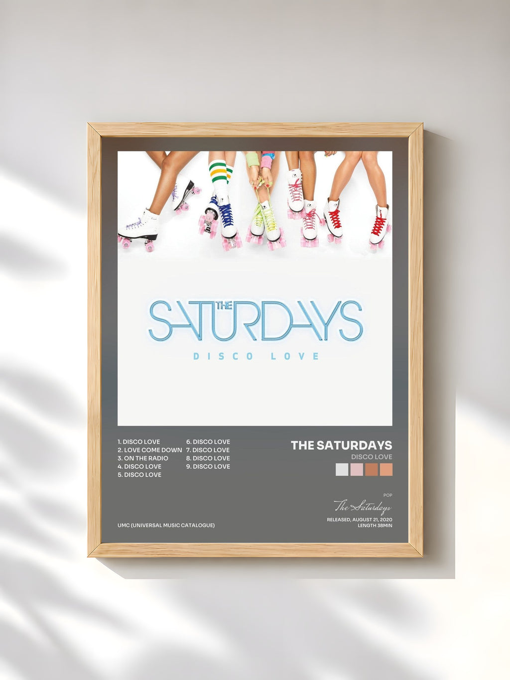 #bois Tableau de l'album Disco Love de The Saturdays, cadre en bois brut, imprimé et encadré en France