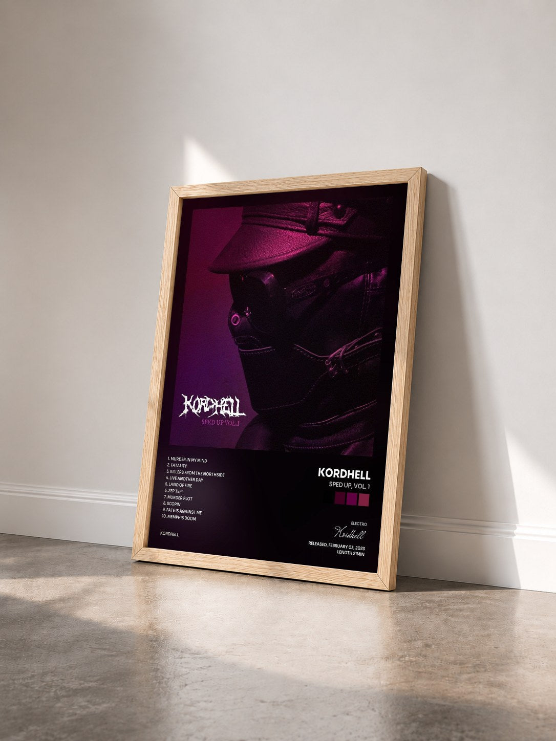 #bois Tableau de l'album Sped Up, Vol. 1 de Kordhell vu de trois quarts, cadre en bois brut