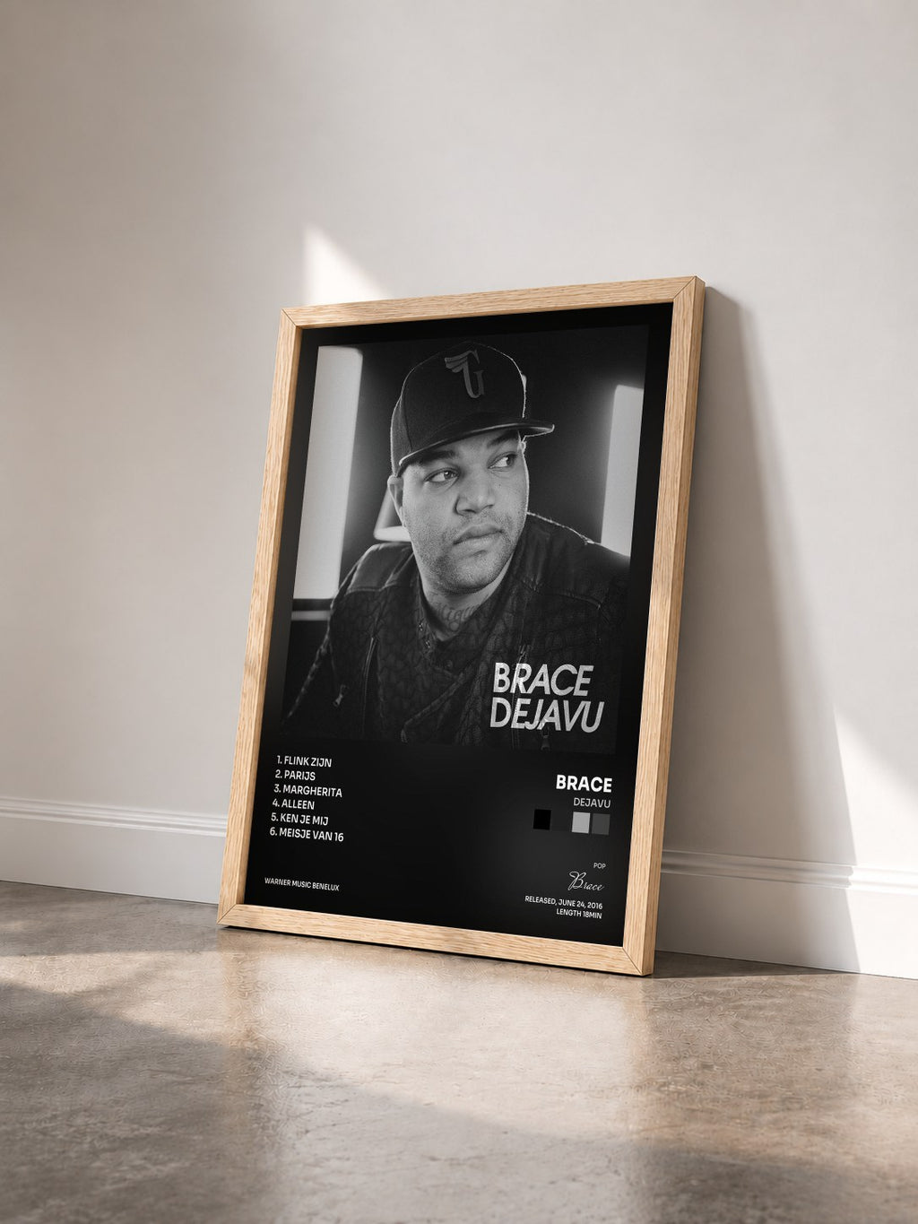 #bois Tableau de l'album Dejavu de Brace vu de trois quarts, cadre en bois brut
