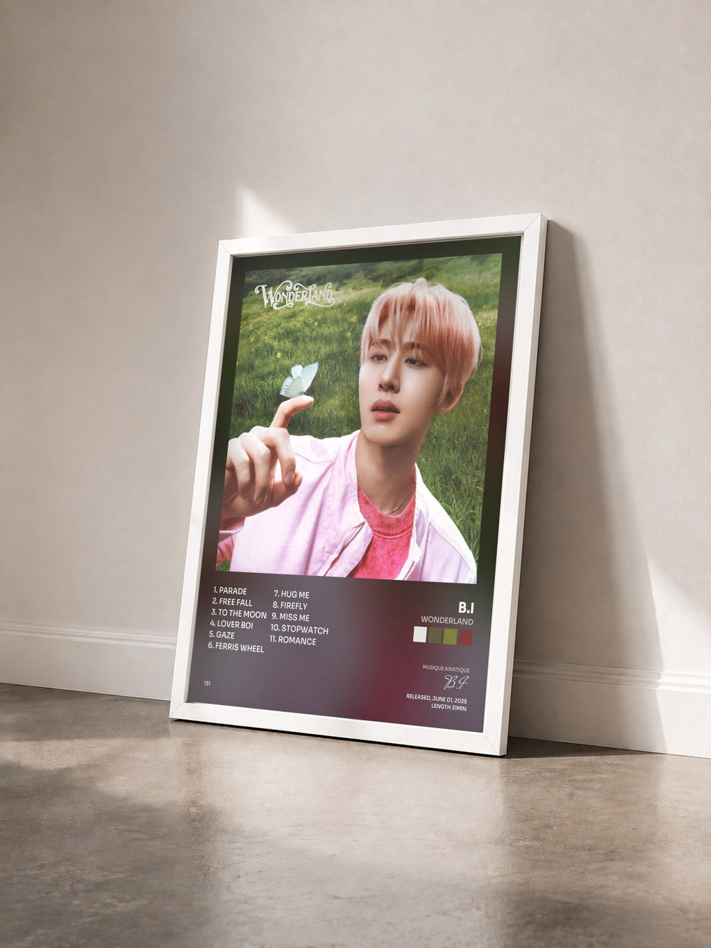 #blanc Tableau de l'album WONDERLAND de B.I vu de trois quarts, cadre blanc