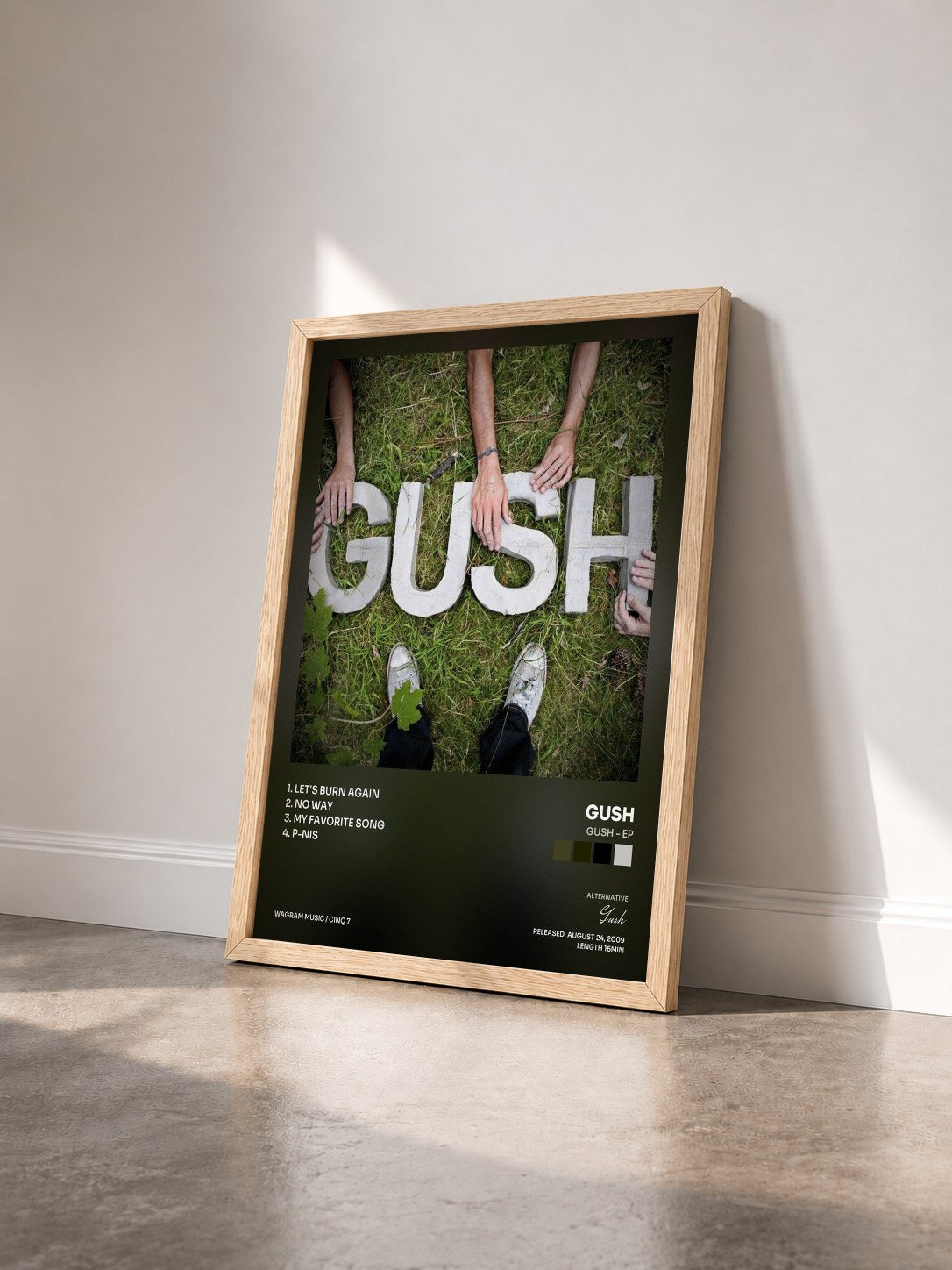 #bois Tableau de l'album Gush - EP de Gush vu de trois quarts, cadre en bois brut