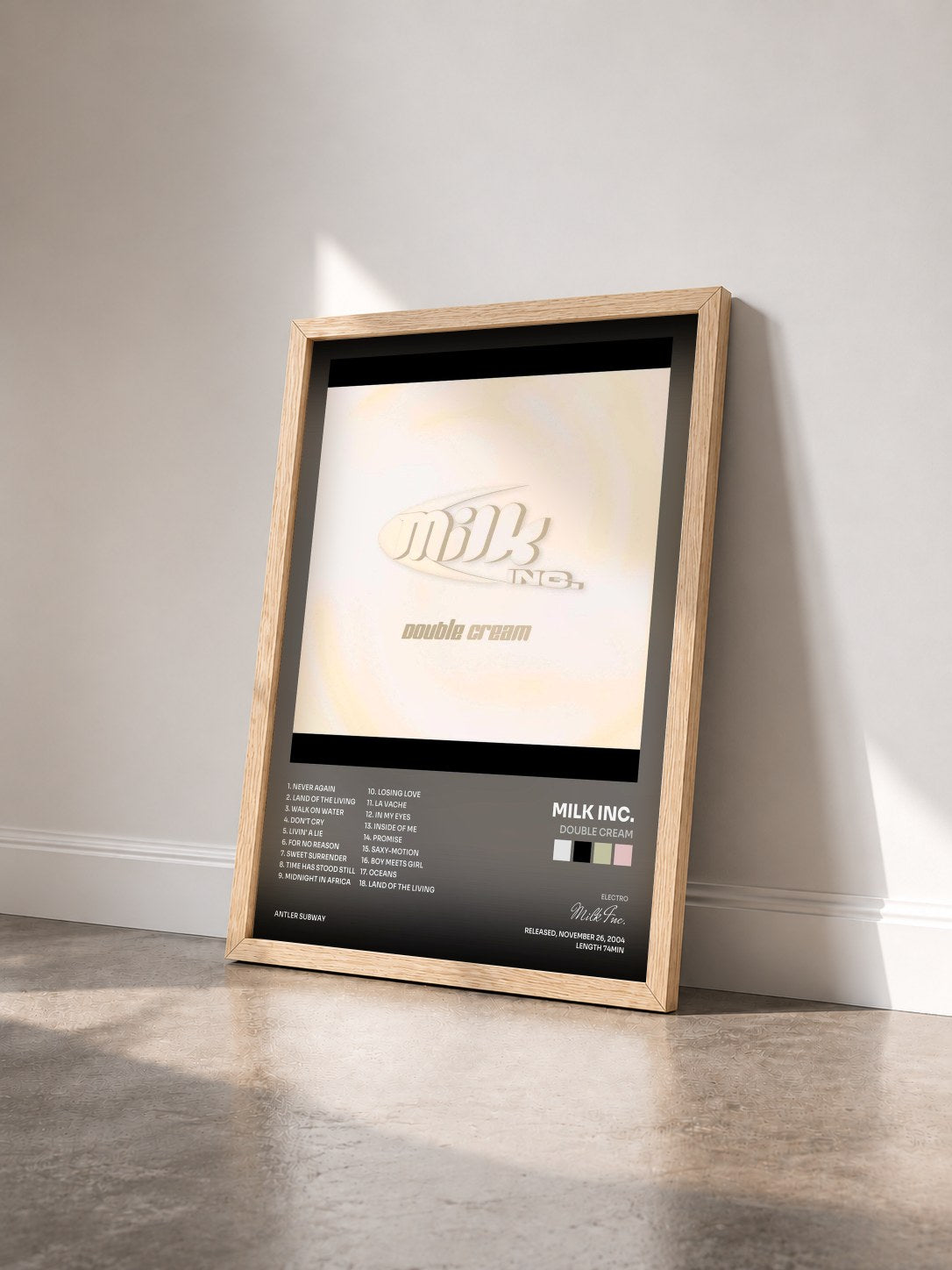 #bois Tableau de l'album Double Cream de Milk Inc. vu de trois quarts, cadre en bois brut