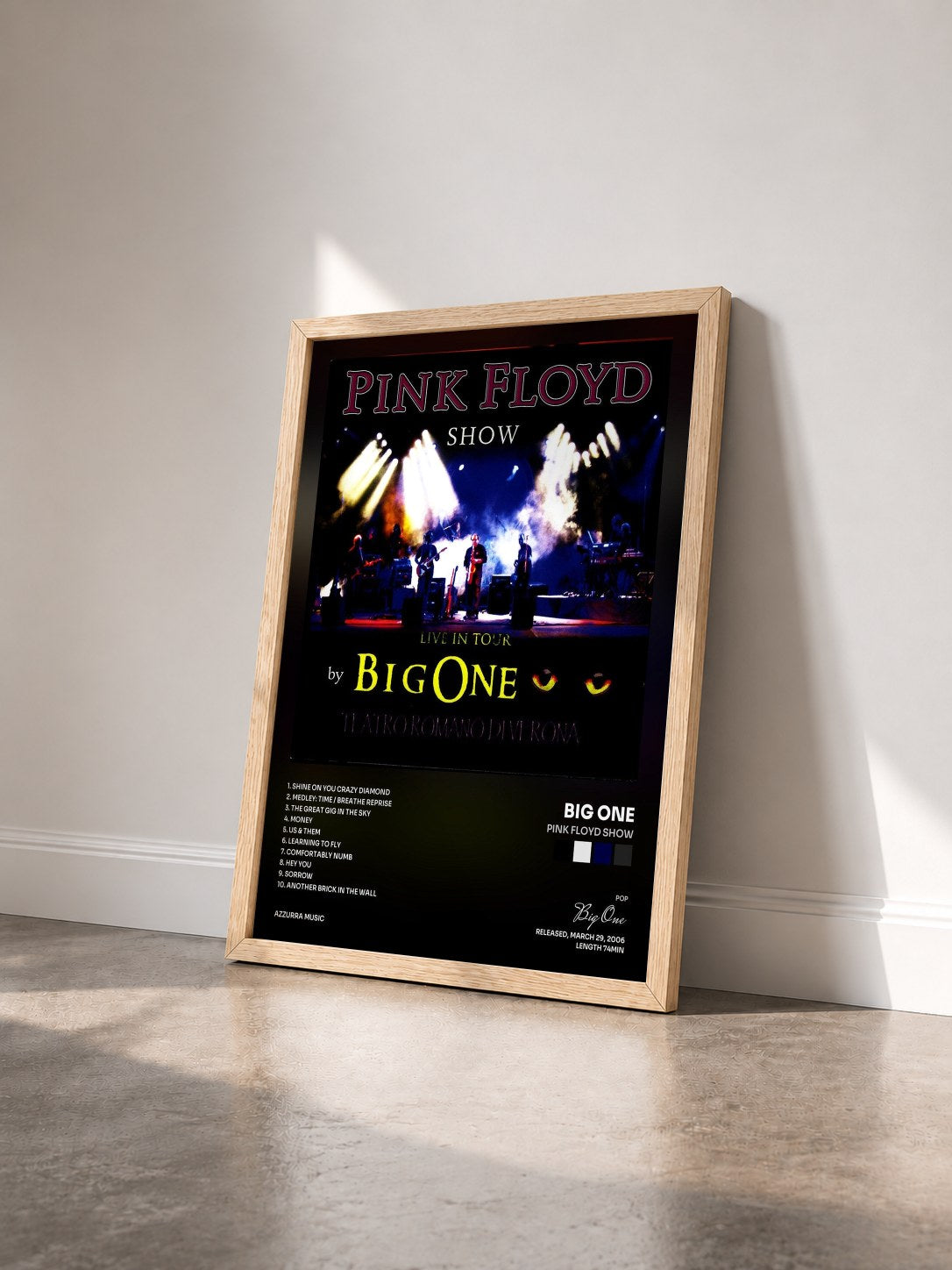 #bois Tableau de l'album Pink Floyd Show de Big One vu de trois quarts, cadre en bois brut