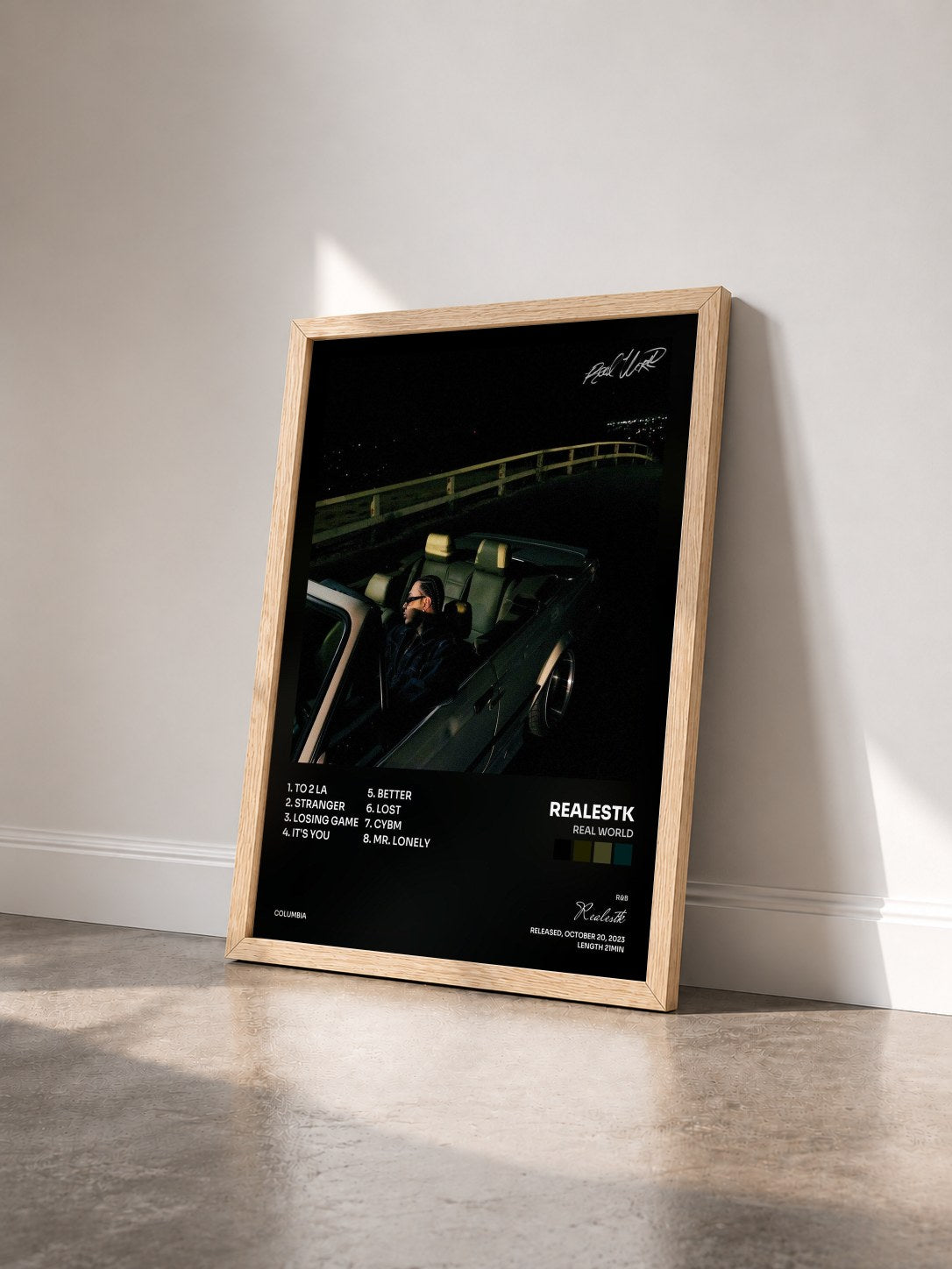 #bois Tableau de l'album Real World de Realestk vu de trois quarts, cadre en bois brut