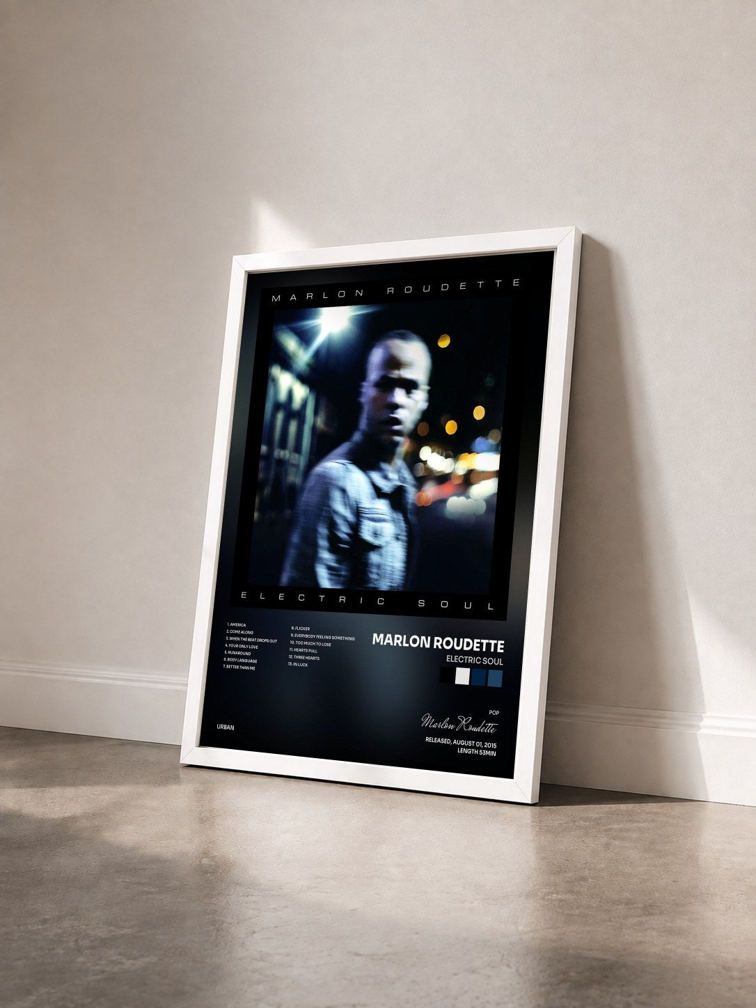#blanc Tableau de l'album Electric Soul de Marlon Roudette vu de trois quarts, cadre blanc