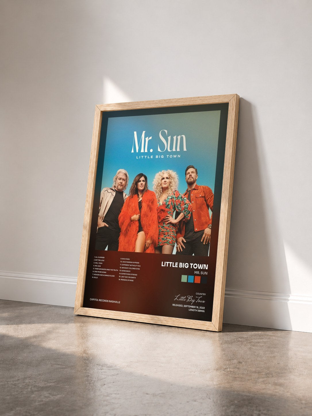 #bois Tableau de l'album Mr. Sun de Little Big Town vu de trois quarts, cadre en bois brut