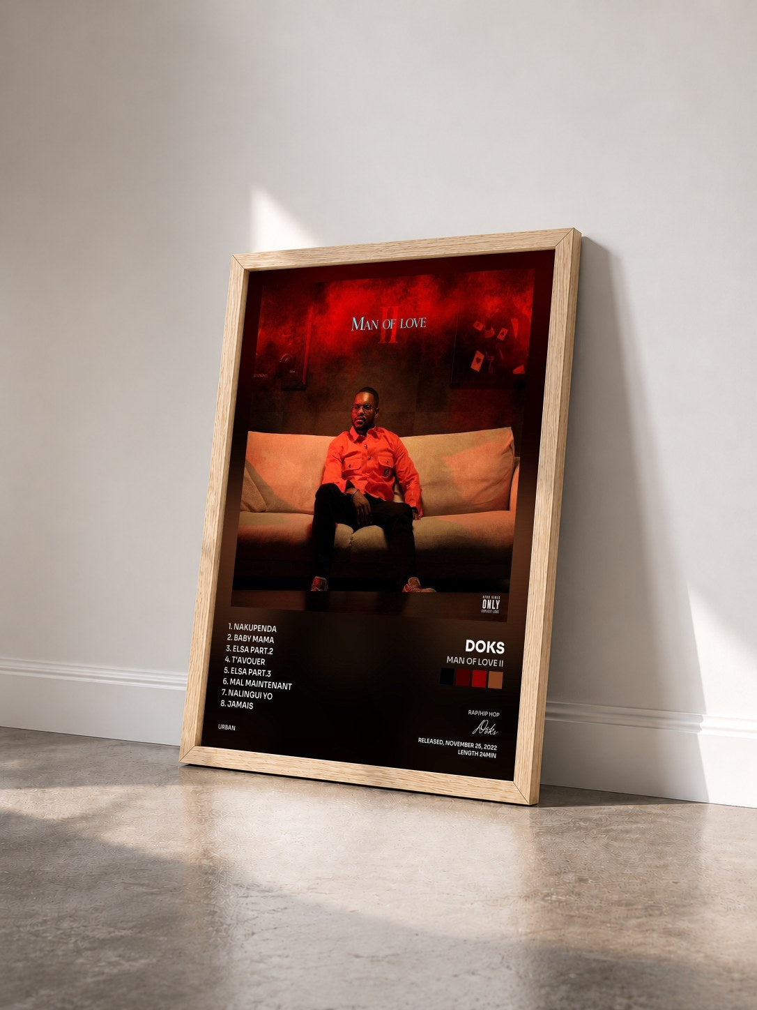 #bois Tableau de l'album Man Of Love II de Doks vu de trois quarts, cadre en bois brut