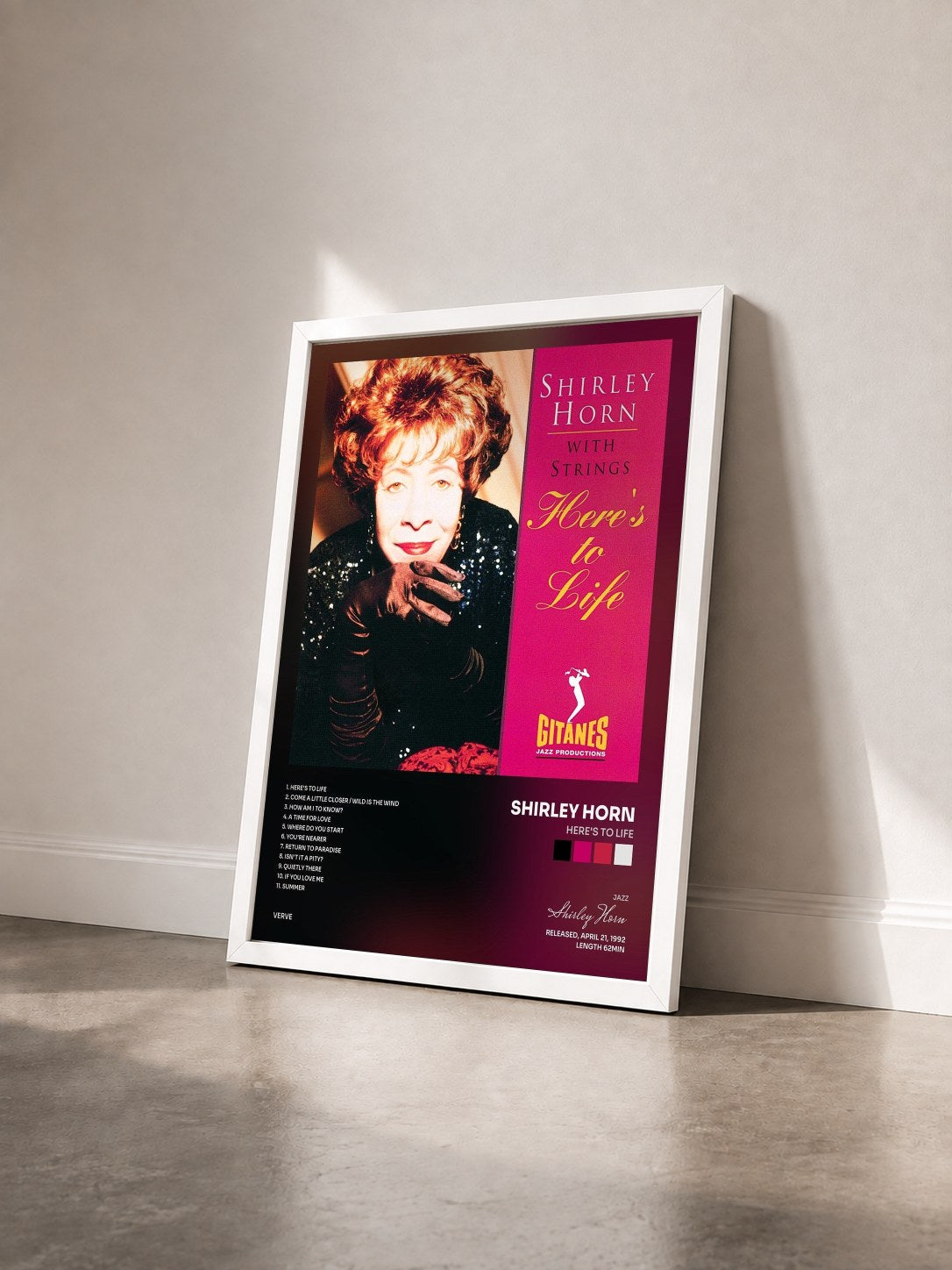 #blanc Tableau de l'album Here's To Life de Shirley Horn vu de trois quarts, cadre blanc