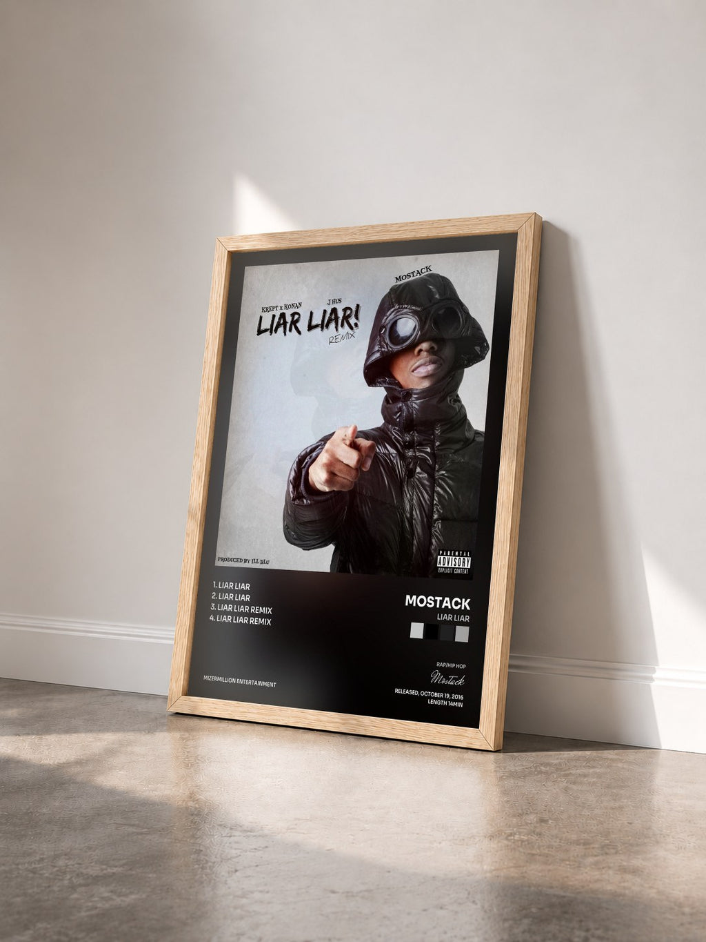 #bois Tableau de l'album Liar Liar de Mostack vu de trois quarts, cadre en bois brut