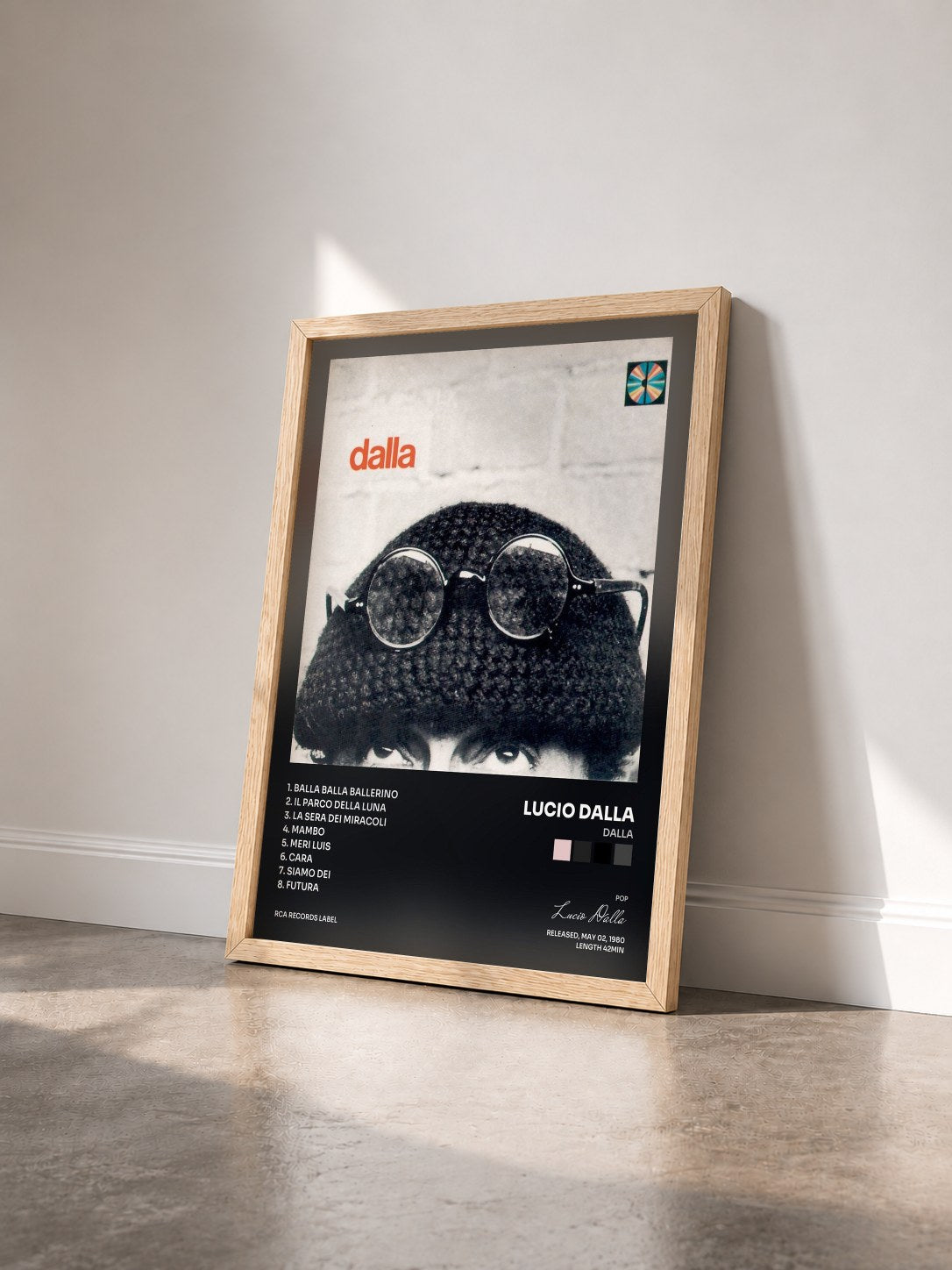 #bois Tableau de l'album Dalla de Lucio Dalla vu de trois quarts, cadre en bois brut