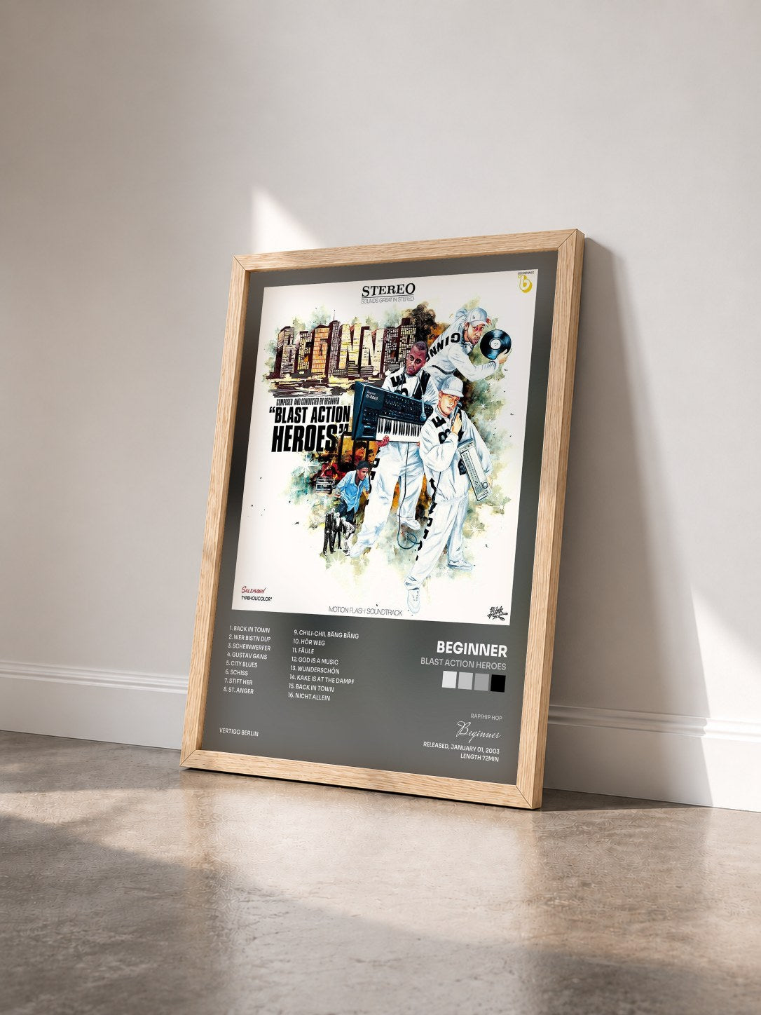 #bois Tableau de l'album Blast Action Heroes de Beginner vu de trois quarts, cadre en bois brut