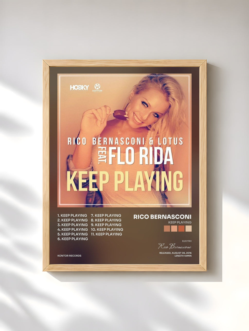 #bois Tableau de l'album Keep Playing de Rico Bernasconi, cadre en bois brut, imprimé et encadré en France