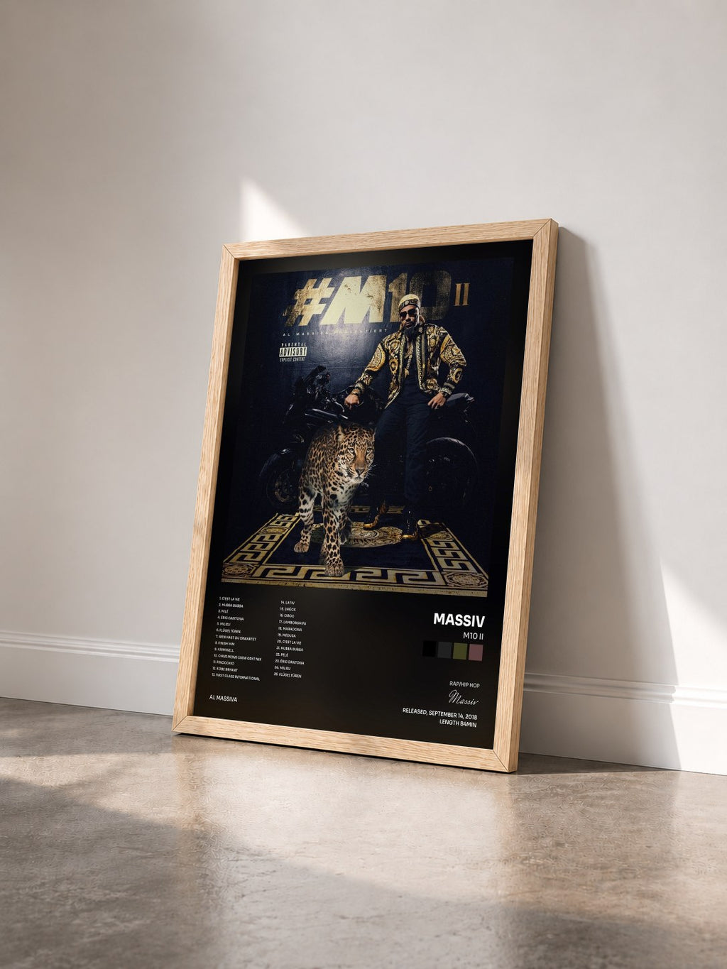 #bois Tableau de l'album M10 II de Massiv vu de trois quarts, cadre en bois brut