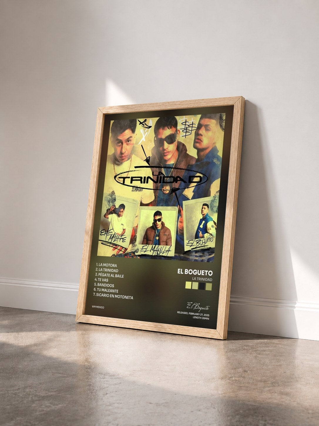 #bois Tableau de l'album La Trinidad de El Bogueto vu de trois quarts, cadre en bois brut