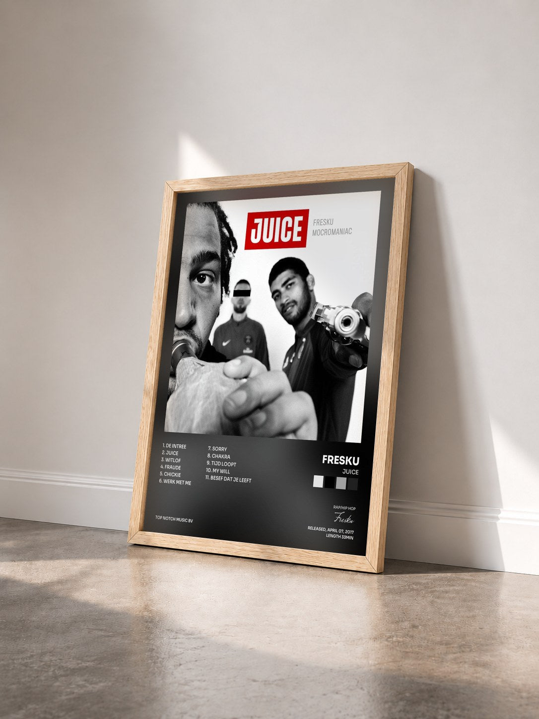 #bois Tableau de l'album Juice de Fresku vu de trois quarts, cadre en bois brut