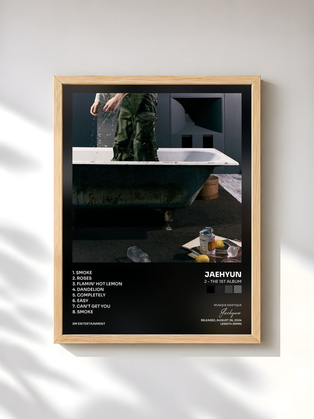 #bois Tableau de l'album J - The 1st Album de Jaehyun, cadre en bois brut, imprimé et encadré en France