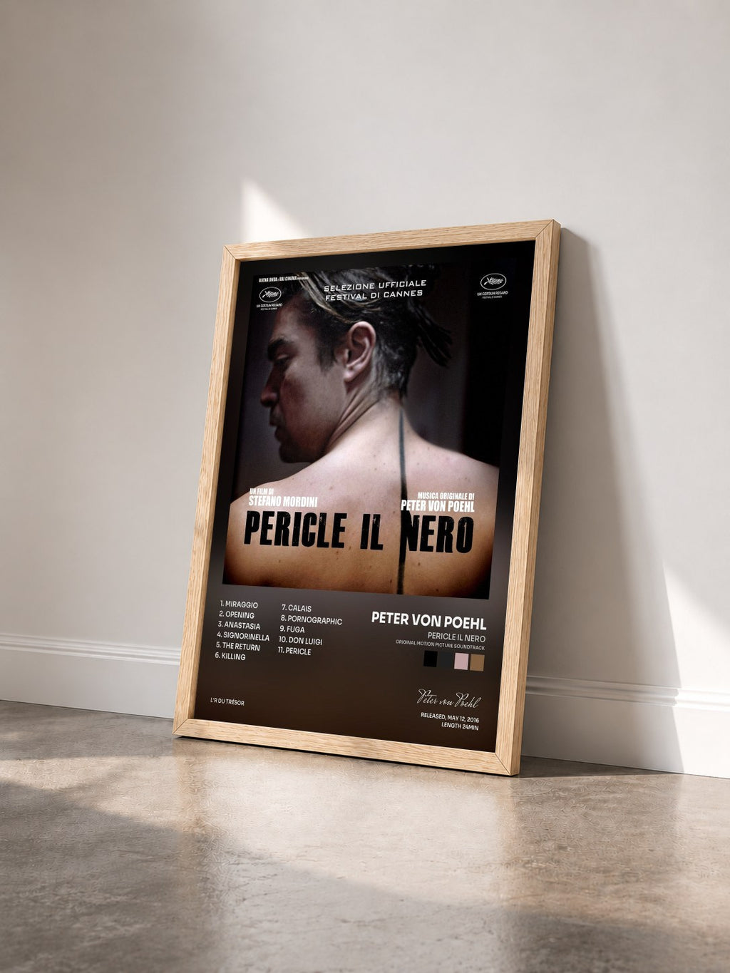 #bois Tableau de l'album Pericle il nero (Original Motion Picture Soundtrack) de Peter von Poehl vu de trois quarts, cadre en bois brut