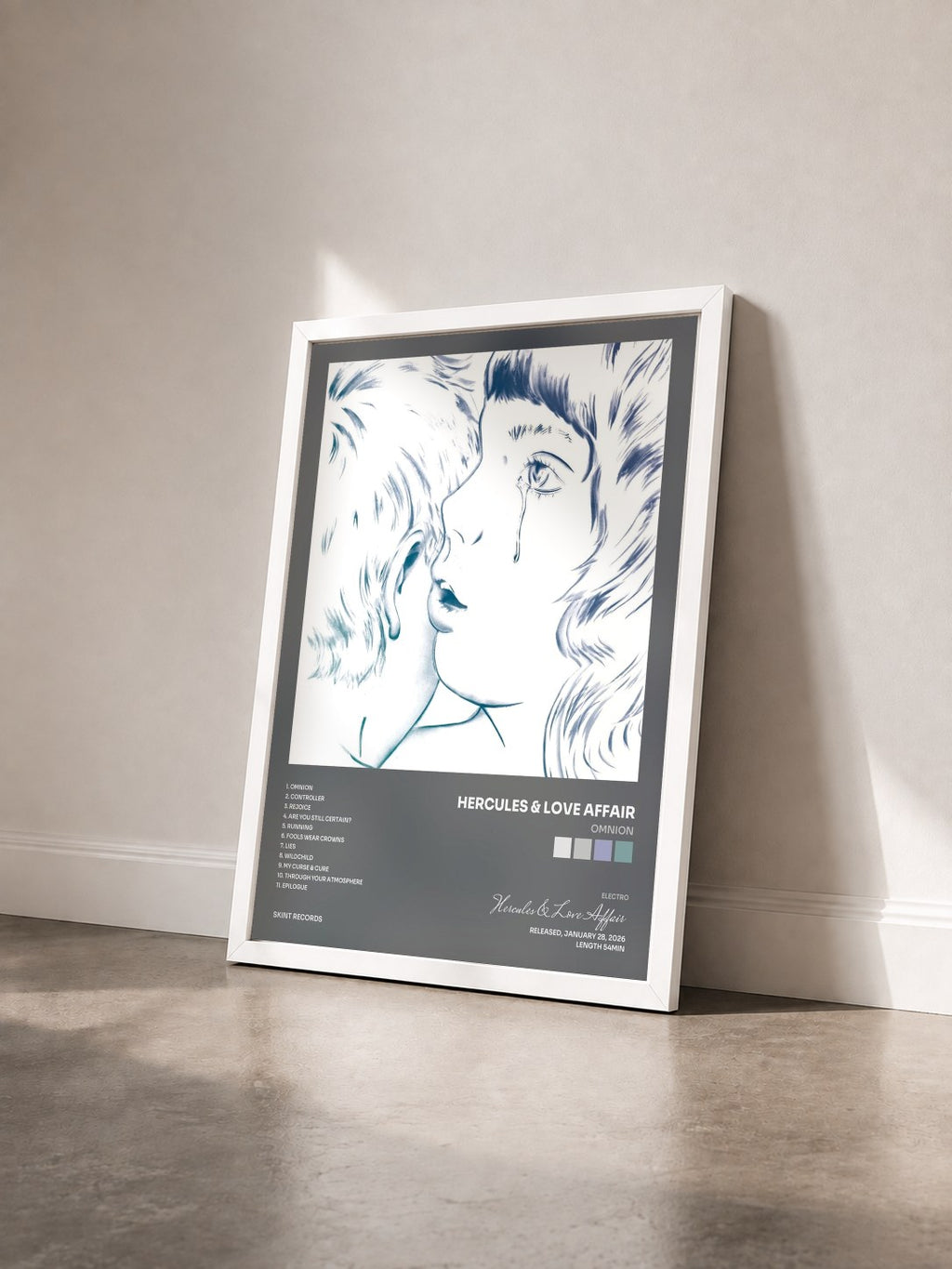 #blanc Tableau de l'album Omnion de Hercules & Love Affair vu de trois quarts, cadre blanc