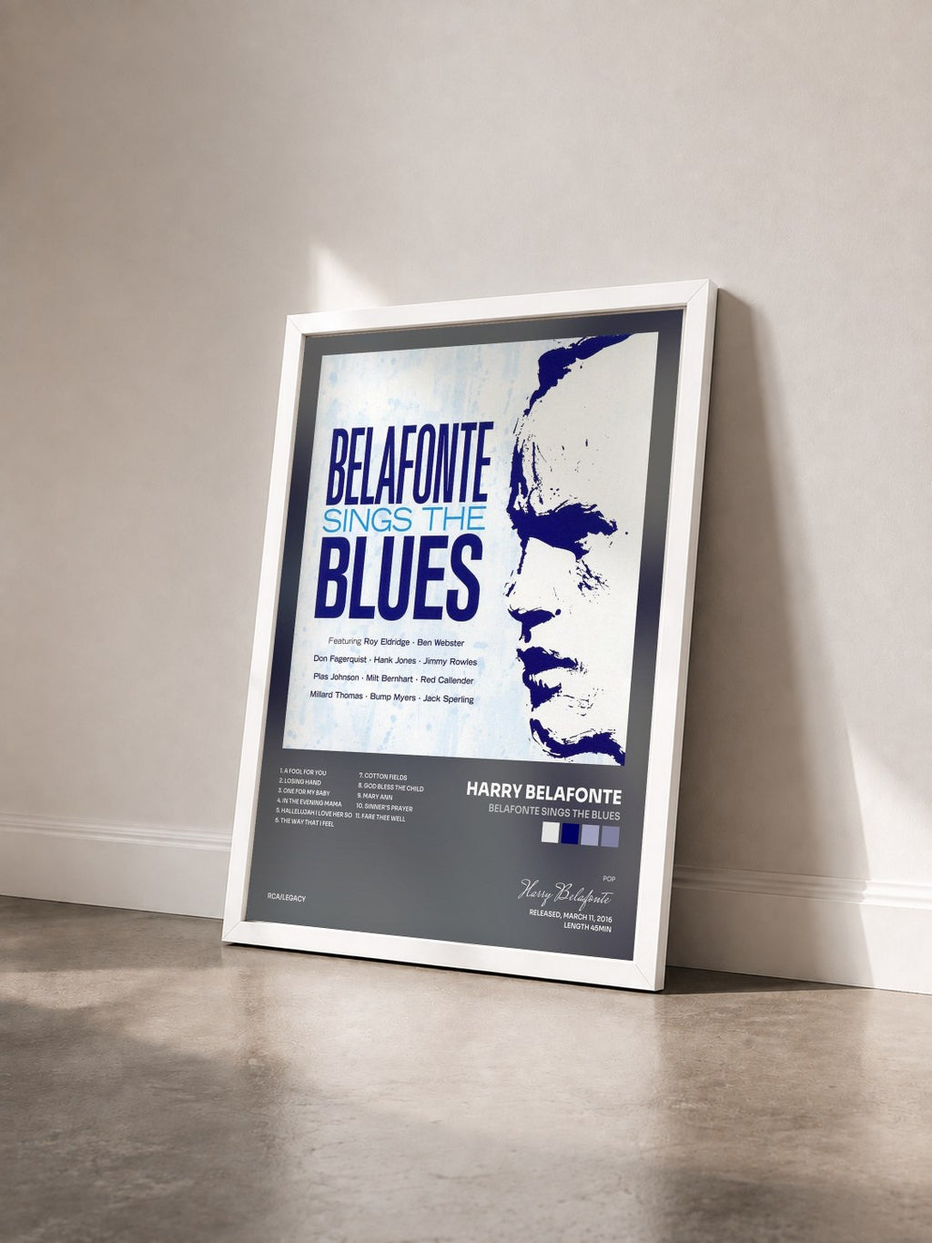 #blanc Tableau de l'album Belafonte Sings the Blues de Harry Belafonte vu de trois quarts, cadre blanc