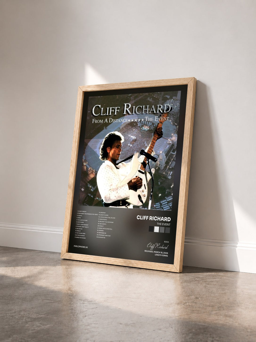 #bois Tableau de l'album The Event de Cliff Richard vu de trois quarts, cadre en bois brut