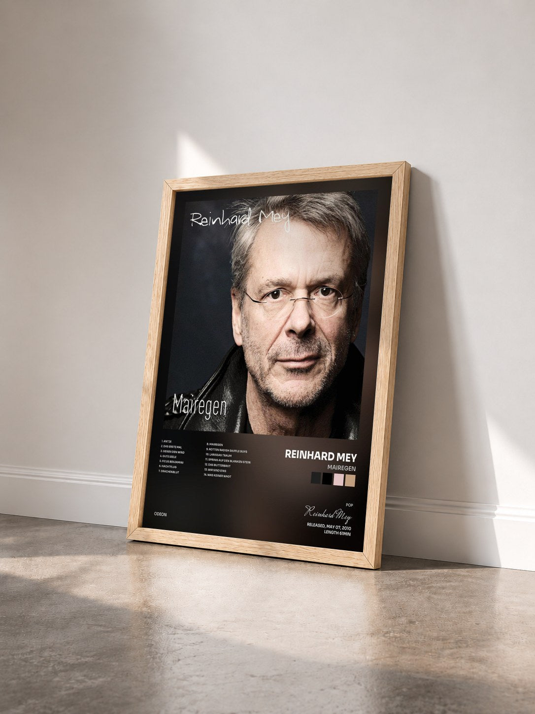 #bois Tableau de l'album Mairegen de Reinhard Mey vu de trois quarts, cadre en bois brut